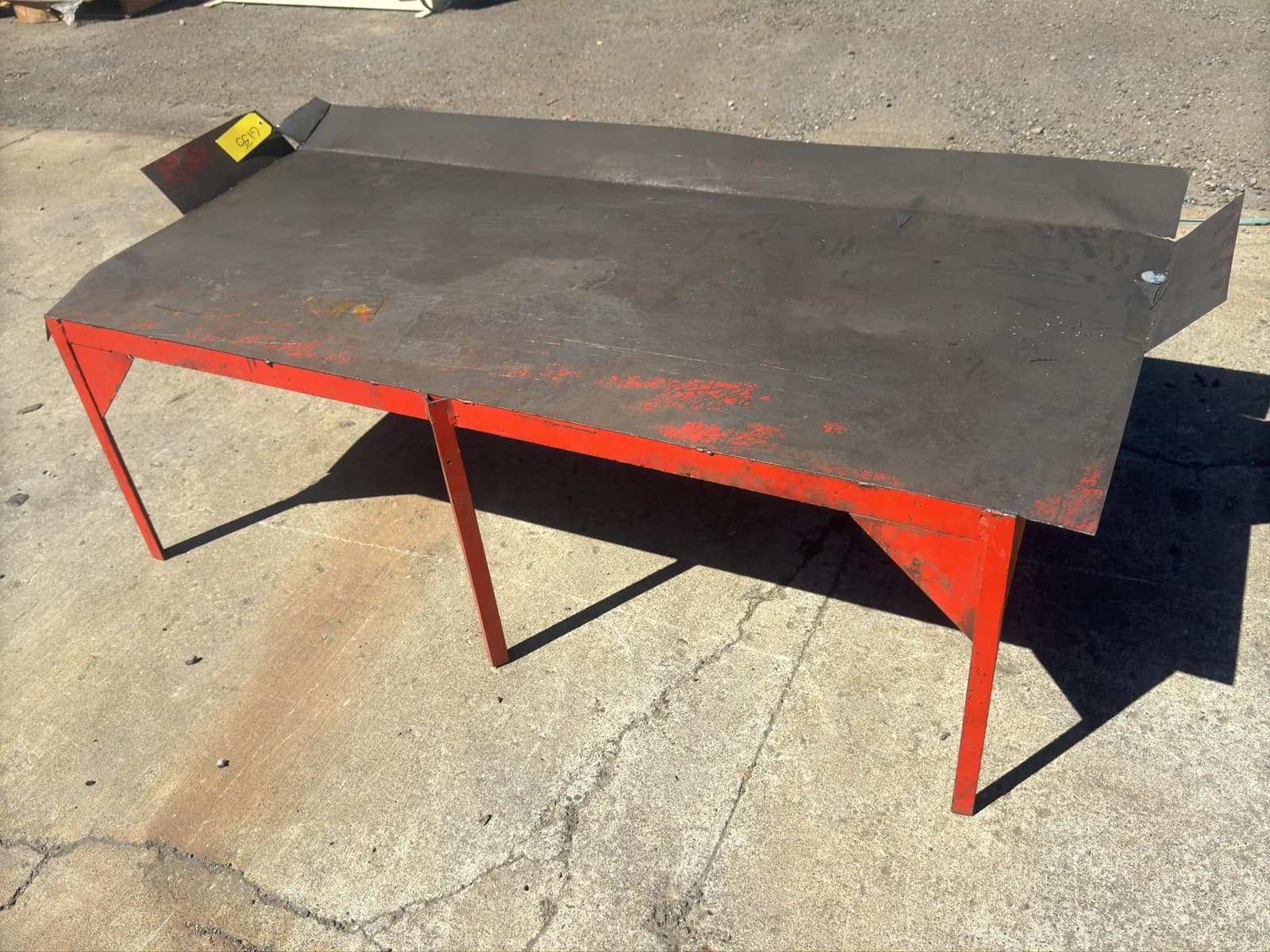 steel-worktable-mnlvsu11