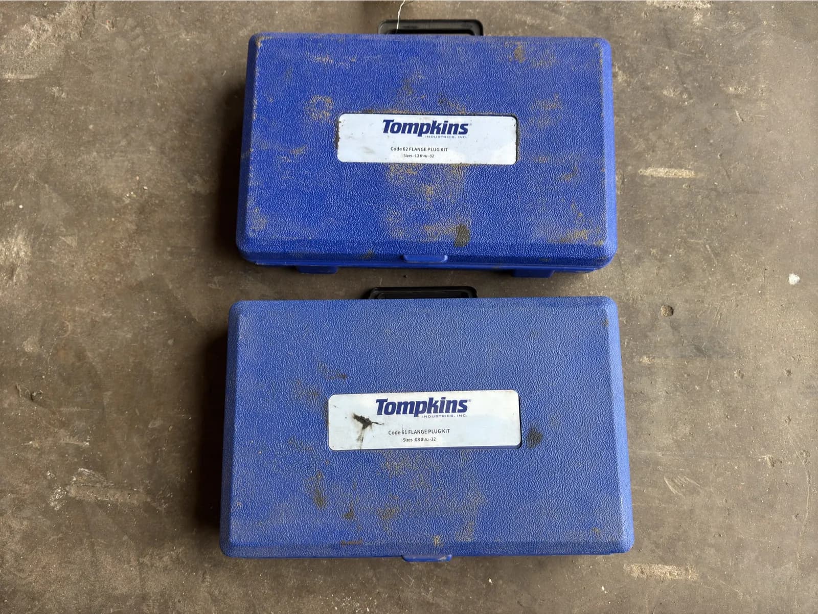 2-tompkins-code-61-62-flange-plug-kits-a83d6d