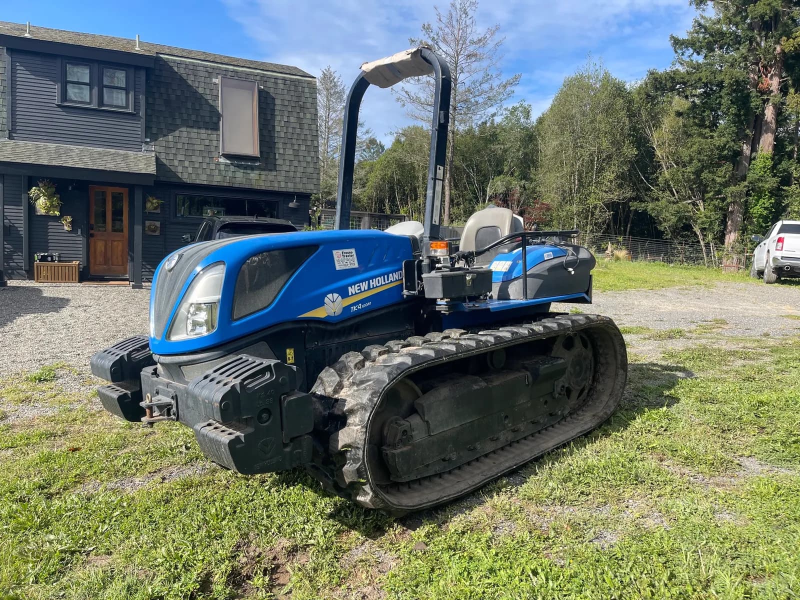 new-holland-tk4100m-crawler-tractor-mntecsea