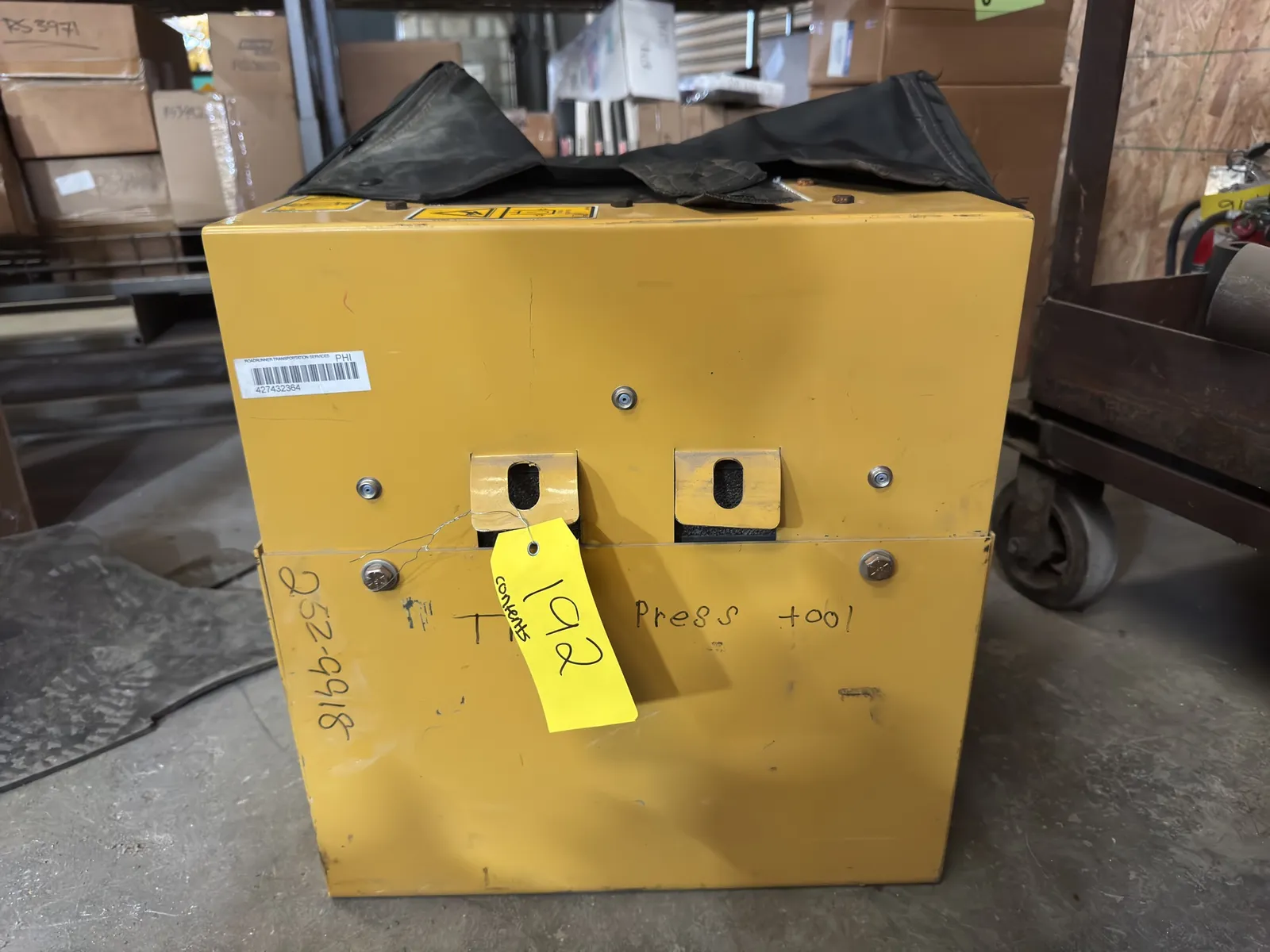 cat-portable-track-press-tool-with-accessories-mnt3crol