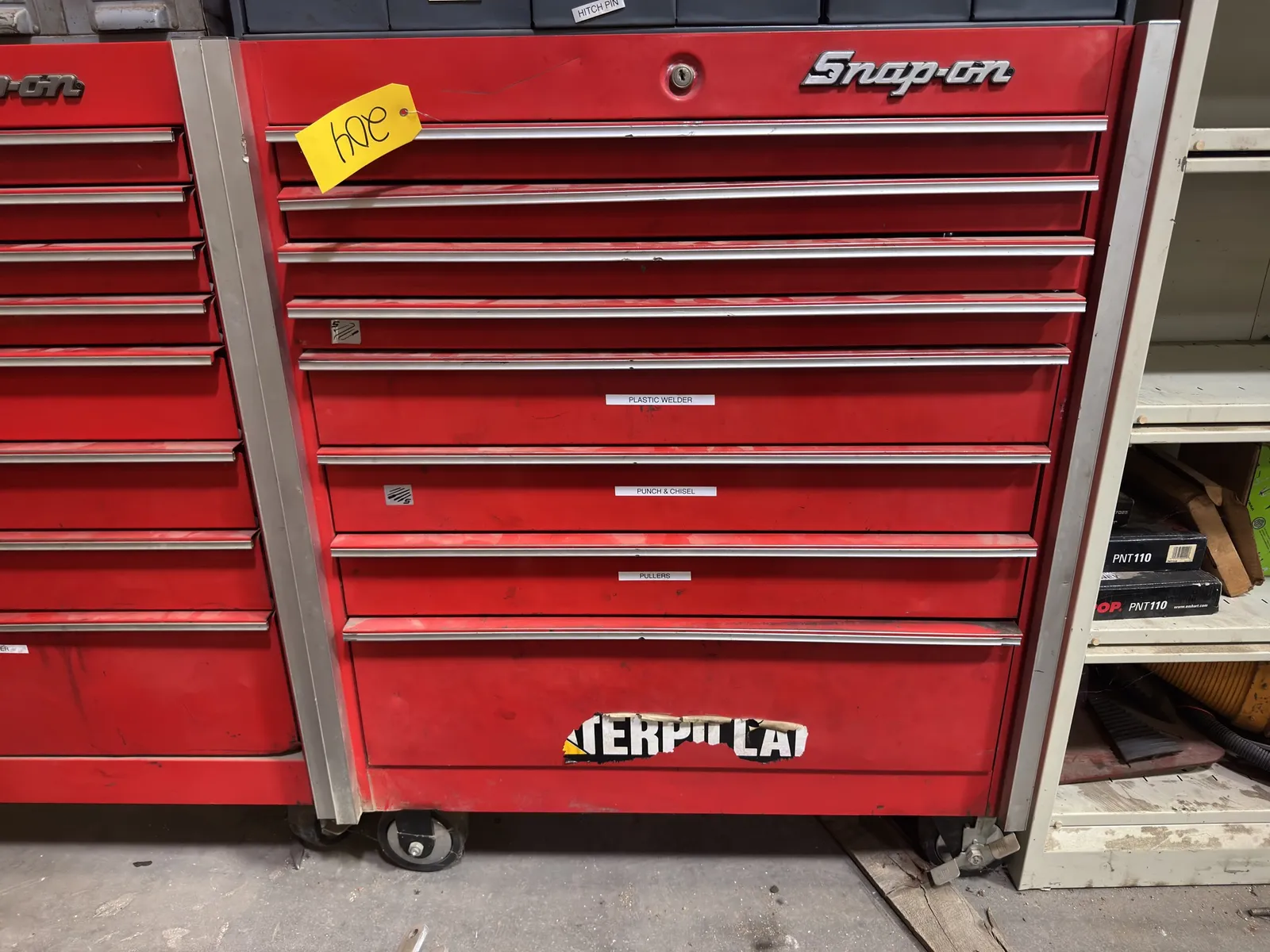 snap-on-rolling-tool-box-with-contents-assorted-engine-rebuilding-tools-31b095