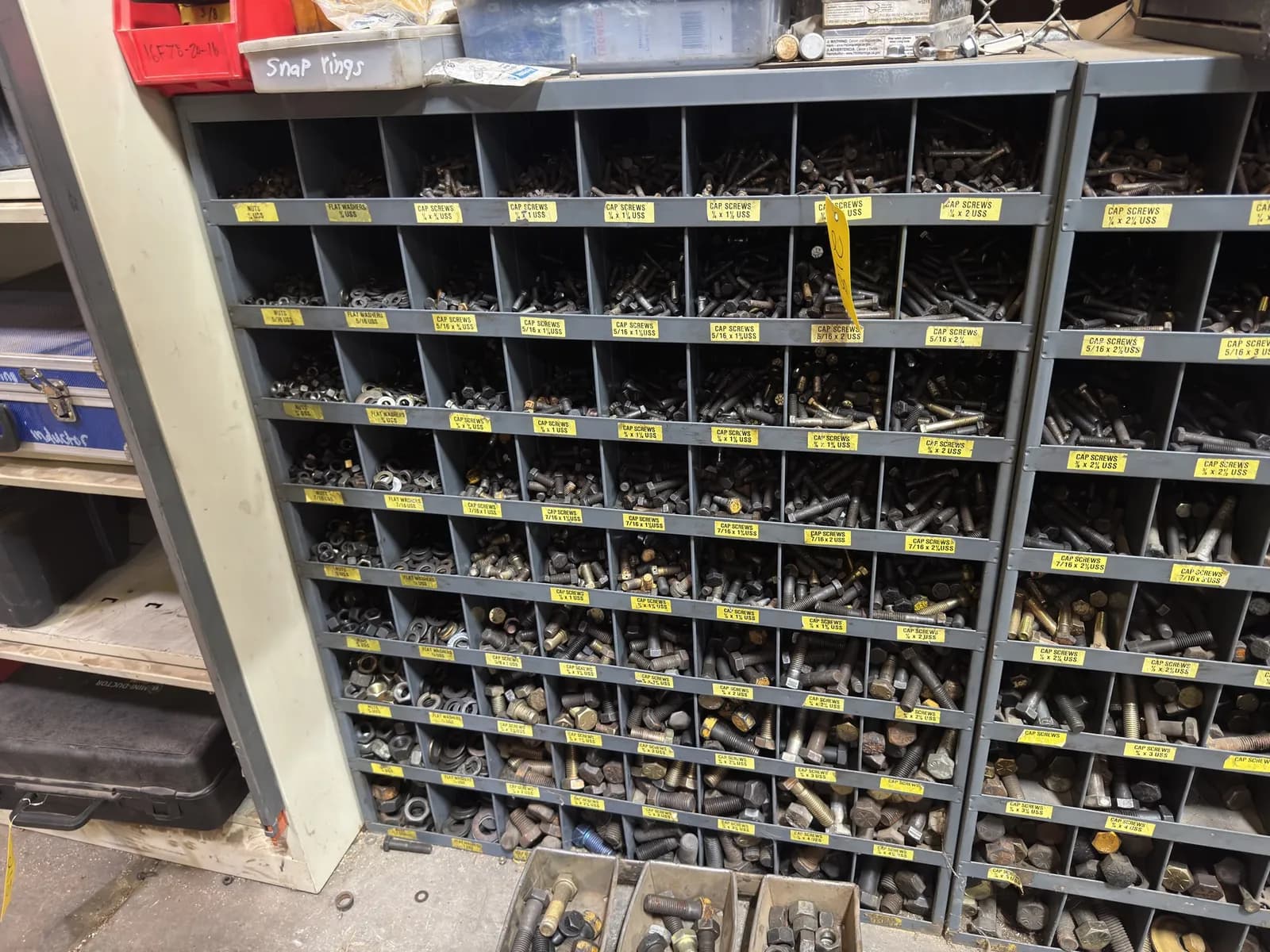 steel-hardware-organizer-with-contents-34a820