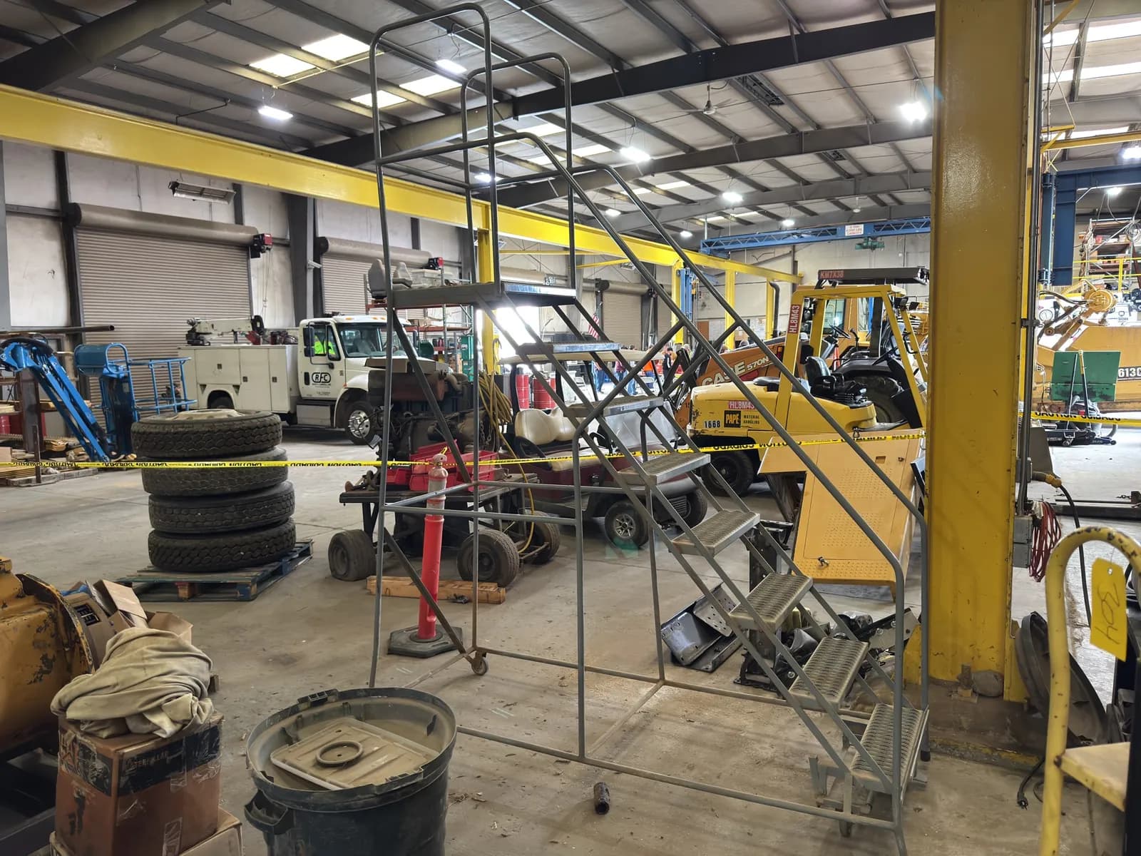 cotterman-8-rolling-warehouse-ladder-6e14e4