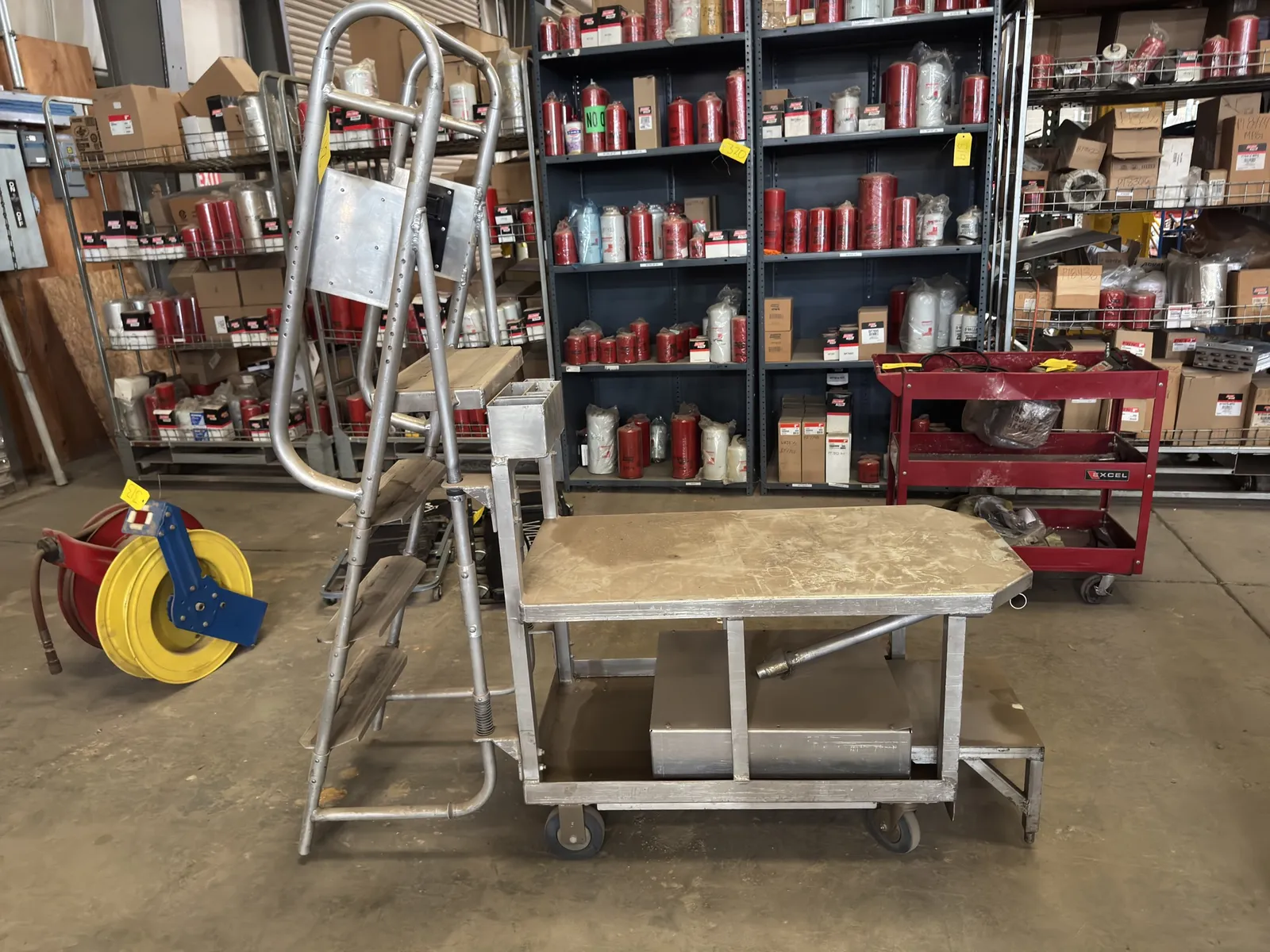 aluminum-extending-platform-cart-with-ladder-5e8904