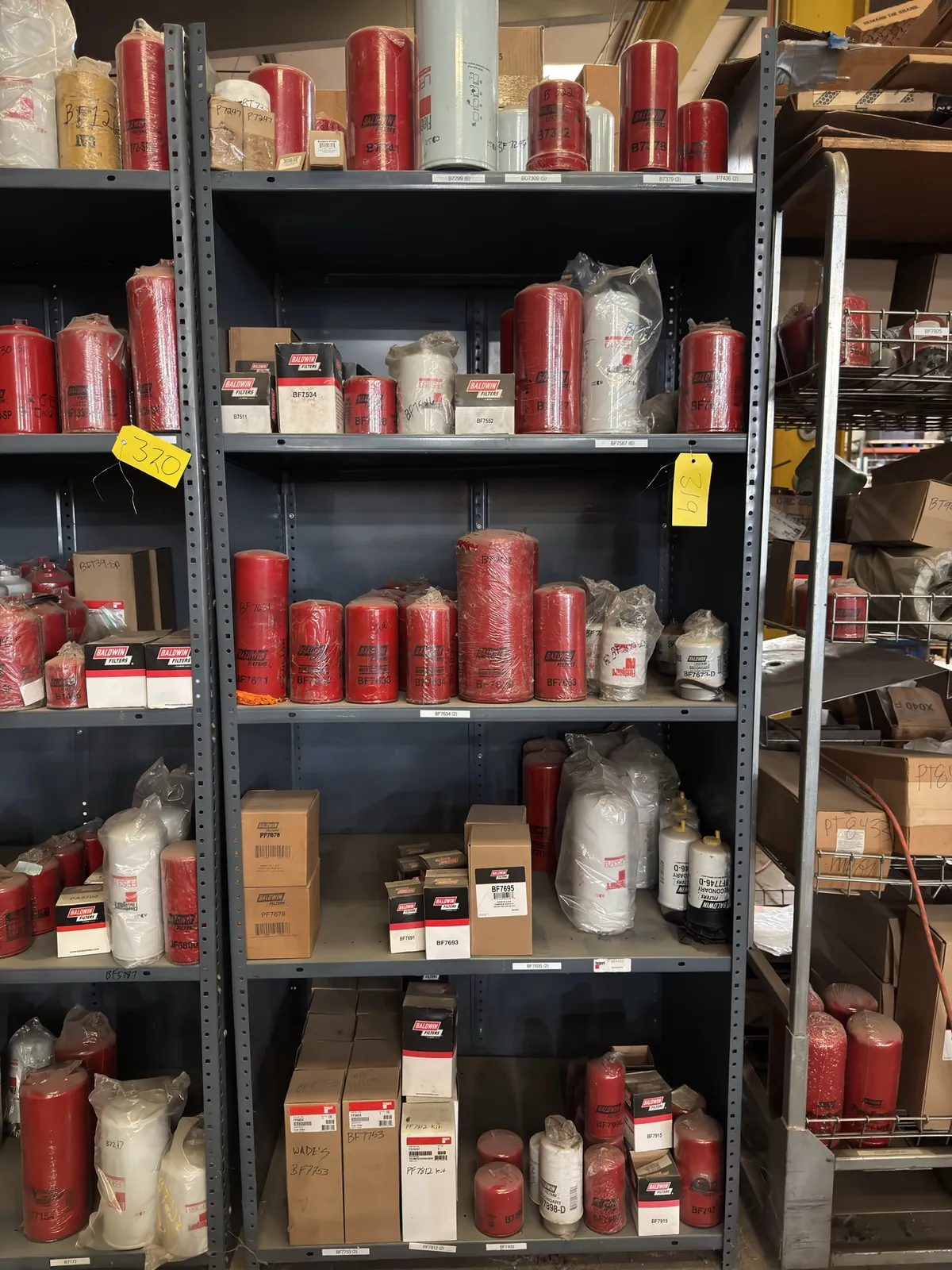 5-tier-metal-shelving-unit-with-contents-assorted-baldwin-and-fleetguard-filters-mo225894