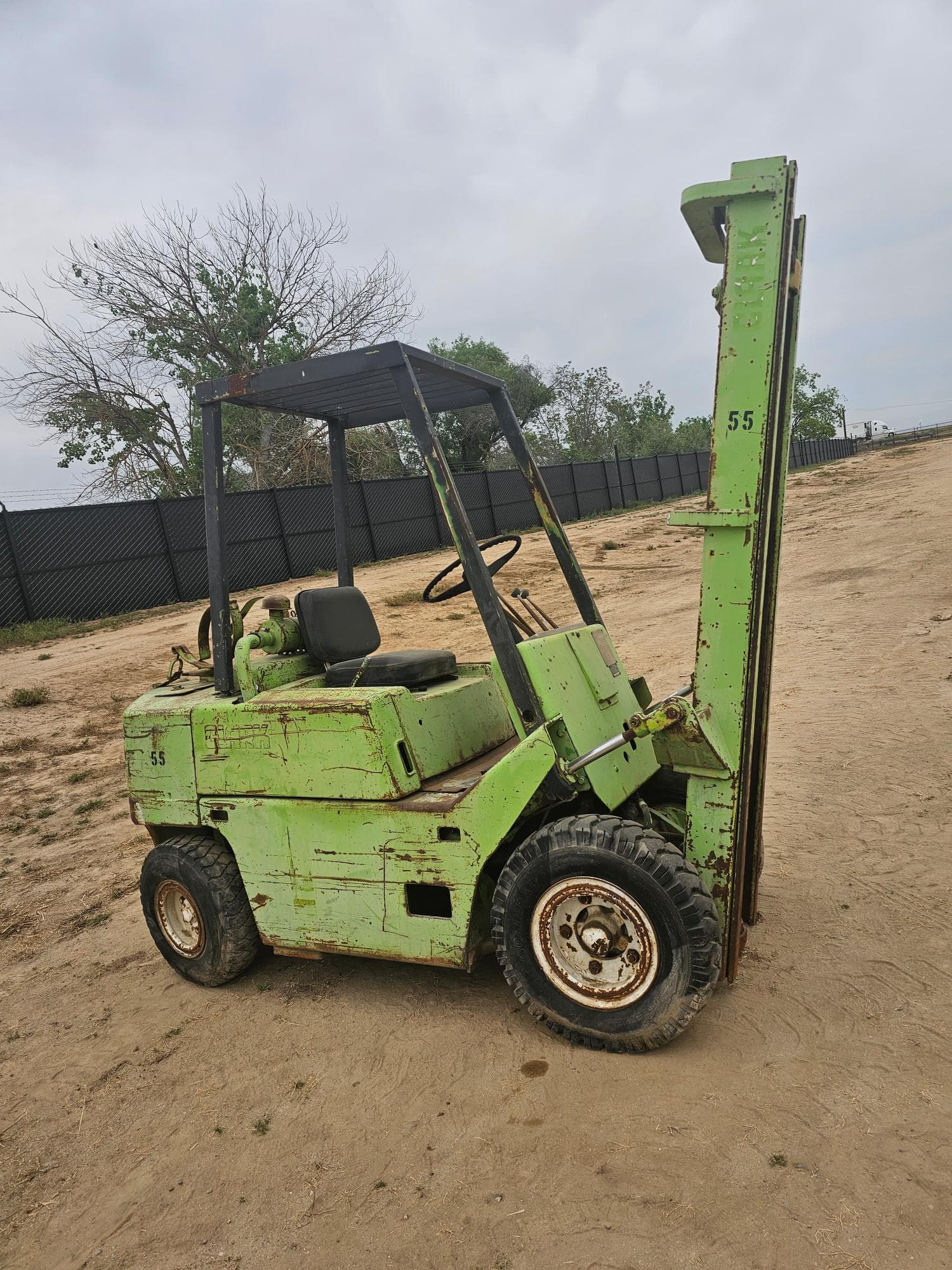 forklift-does-not-run-mrwdb7fi