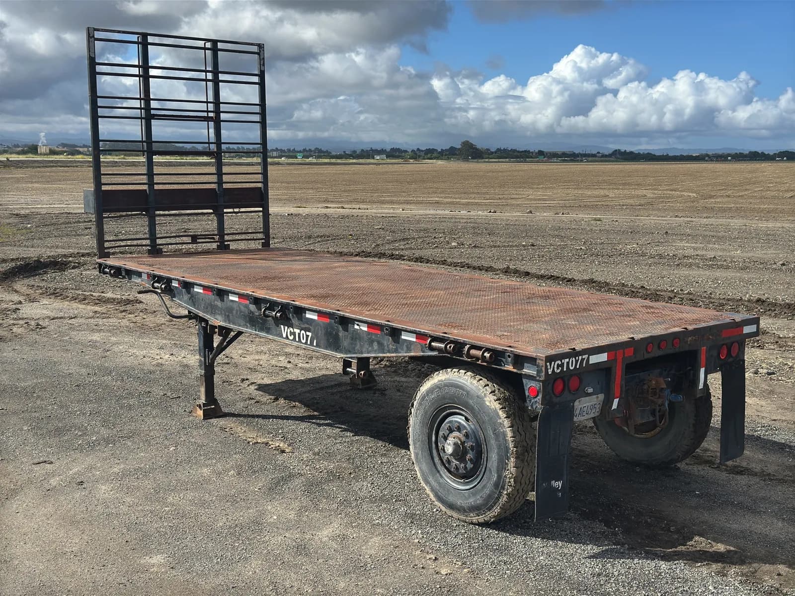 1984-utility-single-axle-21-flatbed-trailer-mojf9t7t