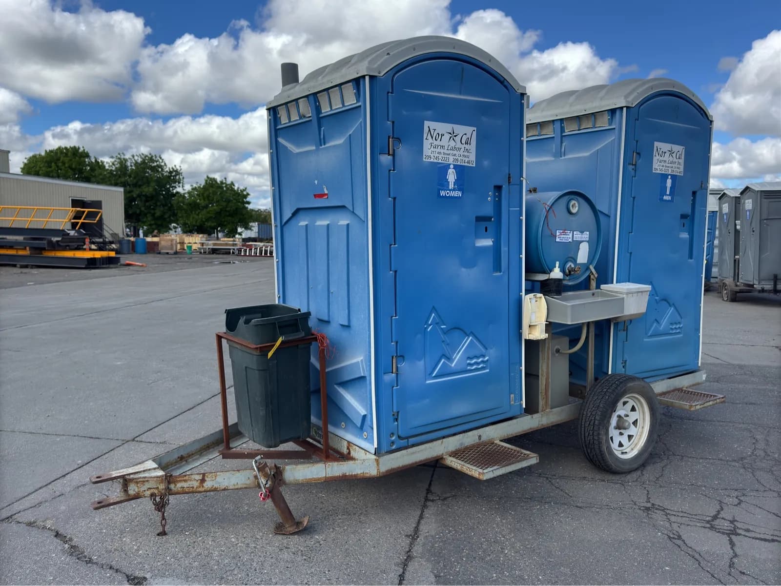 10-dual-port-a-potty-trailer-106-1776102848103-mnxhs0h3