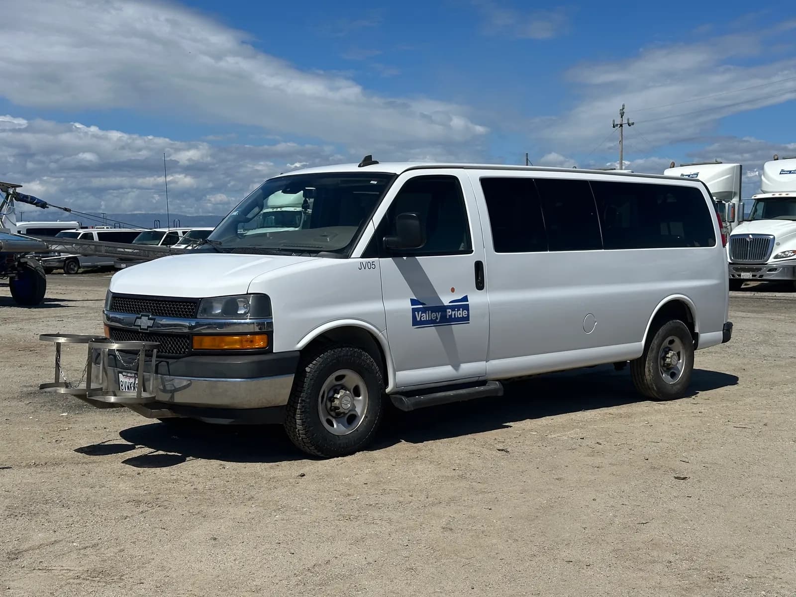 2019-chevrolet-express-lt3500-v8-extended-van-mo9f7ewo