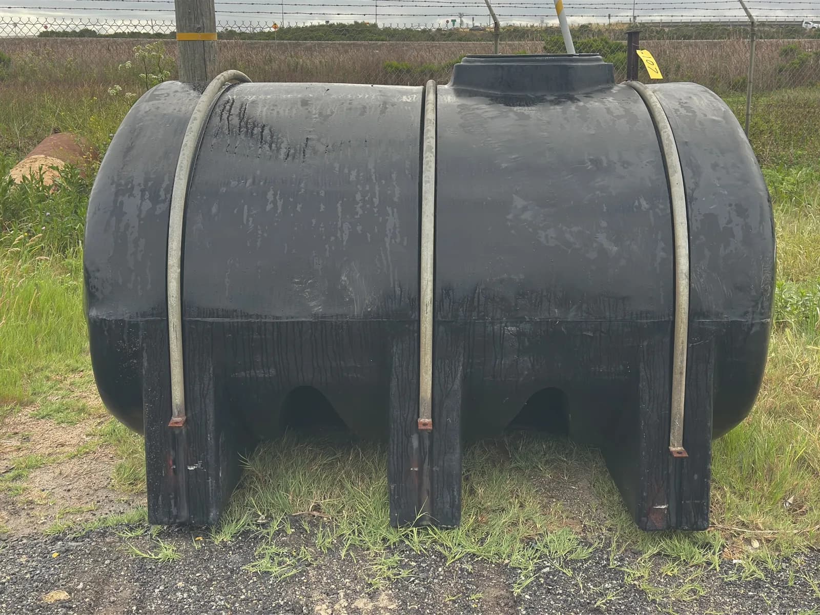 1000-gallon-water-tank-moad88ri