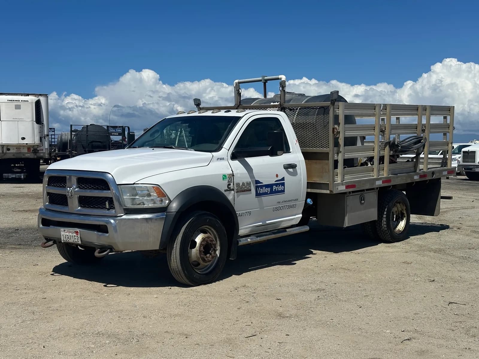 2017-ram-4500-4wd-super-duty-turbo-diesel-dually-service-truck-mo2boalb