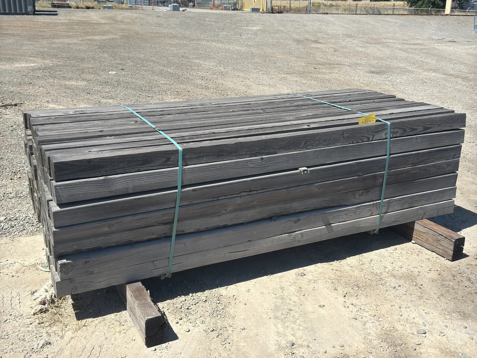 quantity-of-91-8-4x4-beams-e91125