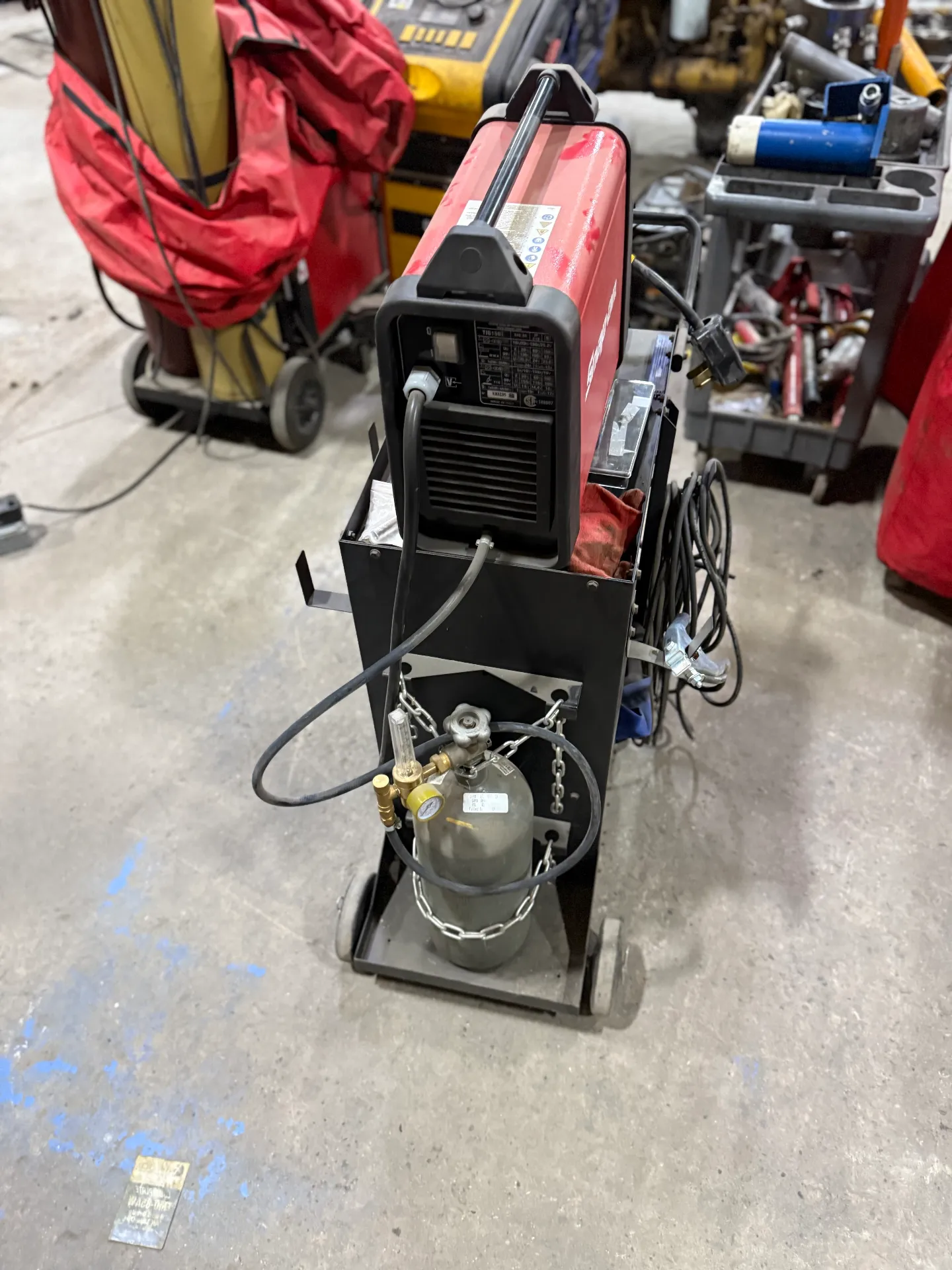 snap-on-tig-welder-with-cart-and-accessories-mo93bh47