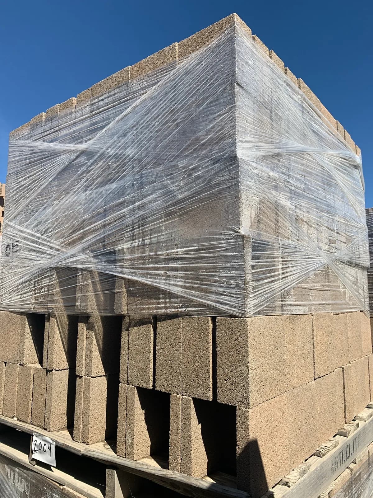 2-pallets-of-8x8x8-open-end-half-tan-aee160