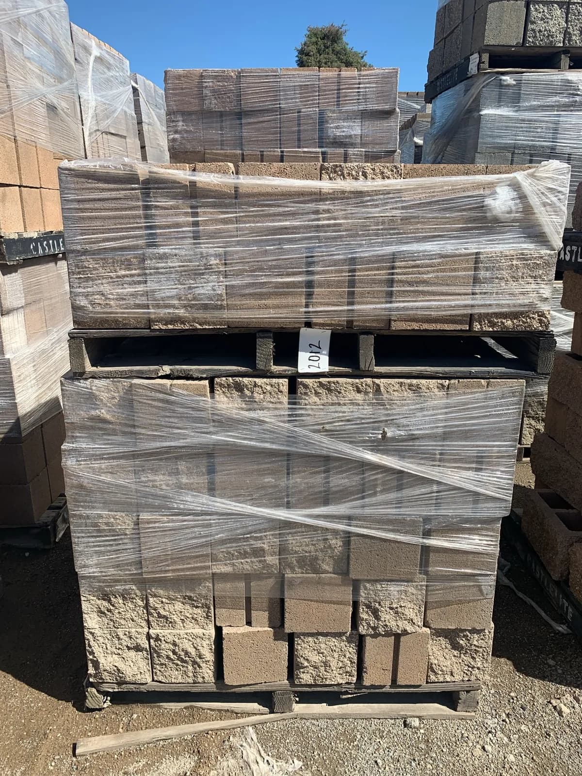 125-pallets-of-8x8x8-split-one-side-standard-half-tan-824871