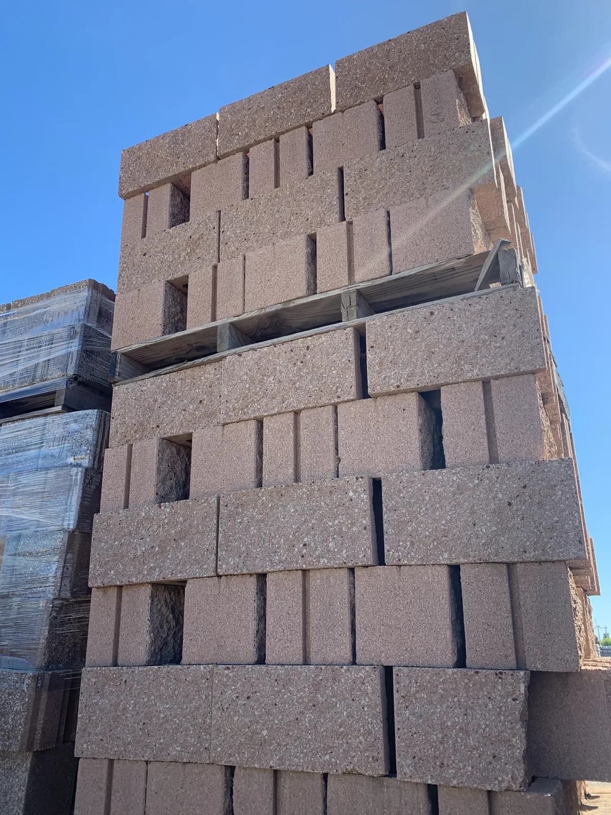 3-pallets-8x8x16-split-one-side-open-end-standard-348rc-34ebe9