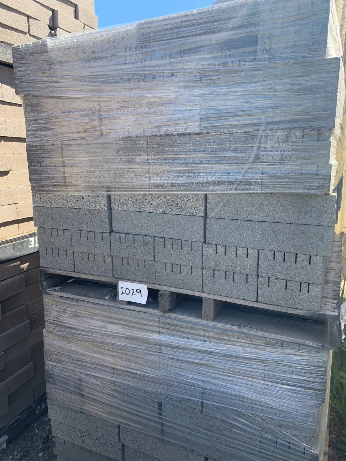 2-pallets-8x4x16-ground-face-one-side-std-gray-mo8wo3qk