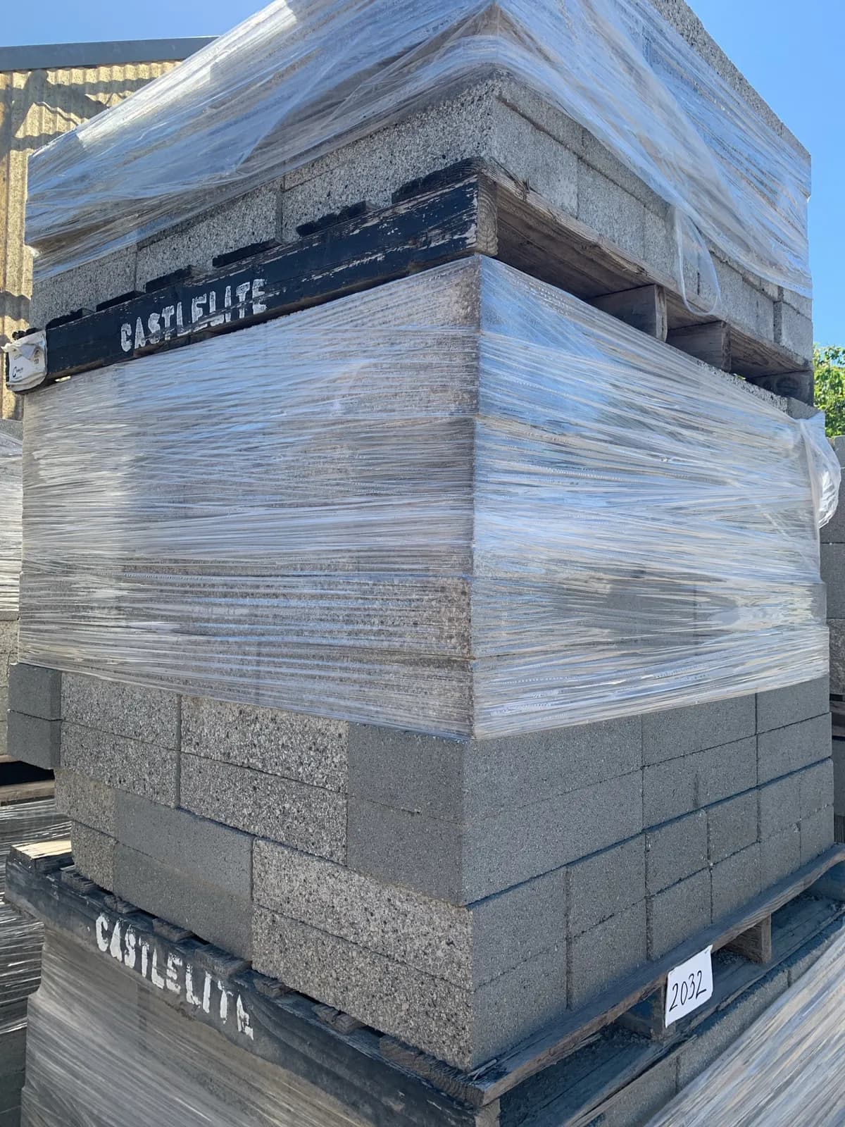 25-pallets-8x4x16-ground-face-one-side-std-gray-9fcfa1