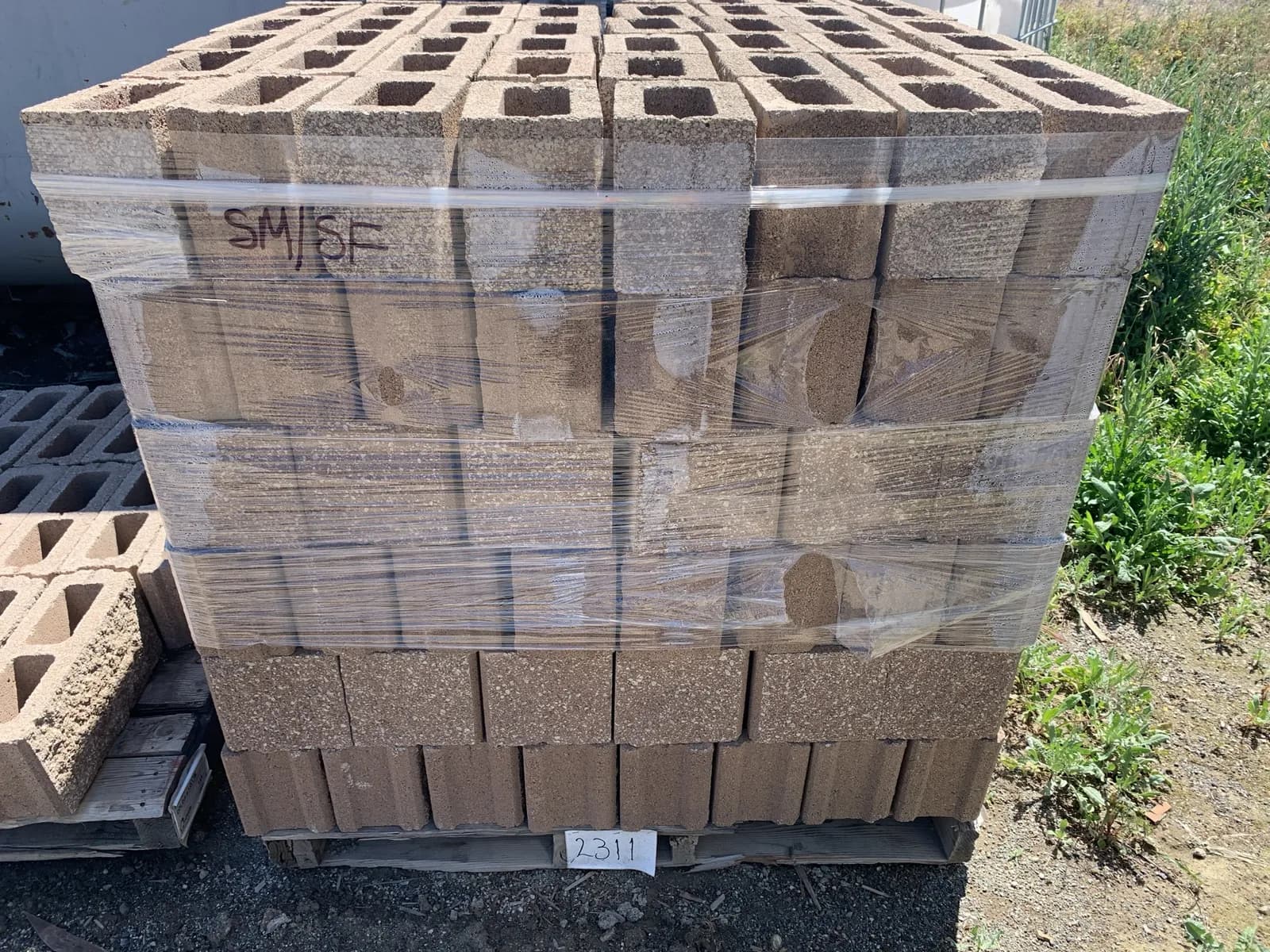 1-pallet-8x8x8-split-one-side-standard-half-tan-ba229e