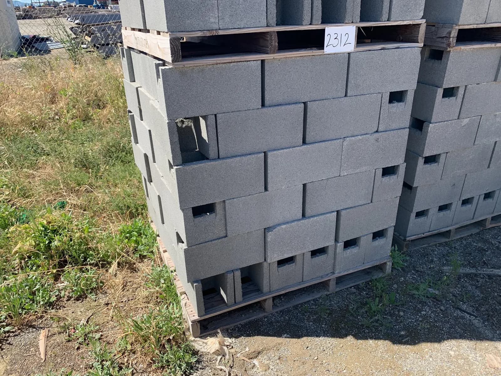 3-pallets-8x8x16-open-end-bond-beam-gray-7e13a3