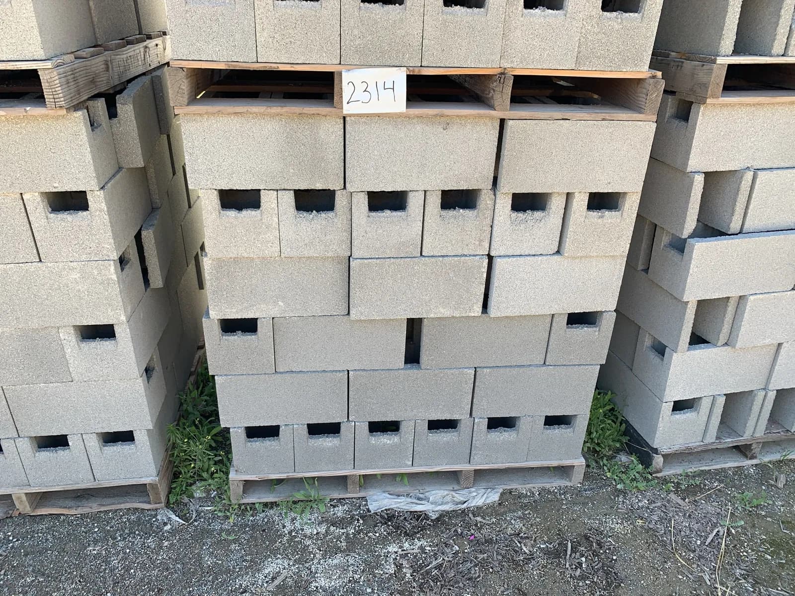3-pallets-8x8x16-open-end-bond-beam-gray-cd4903