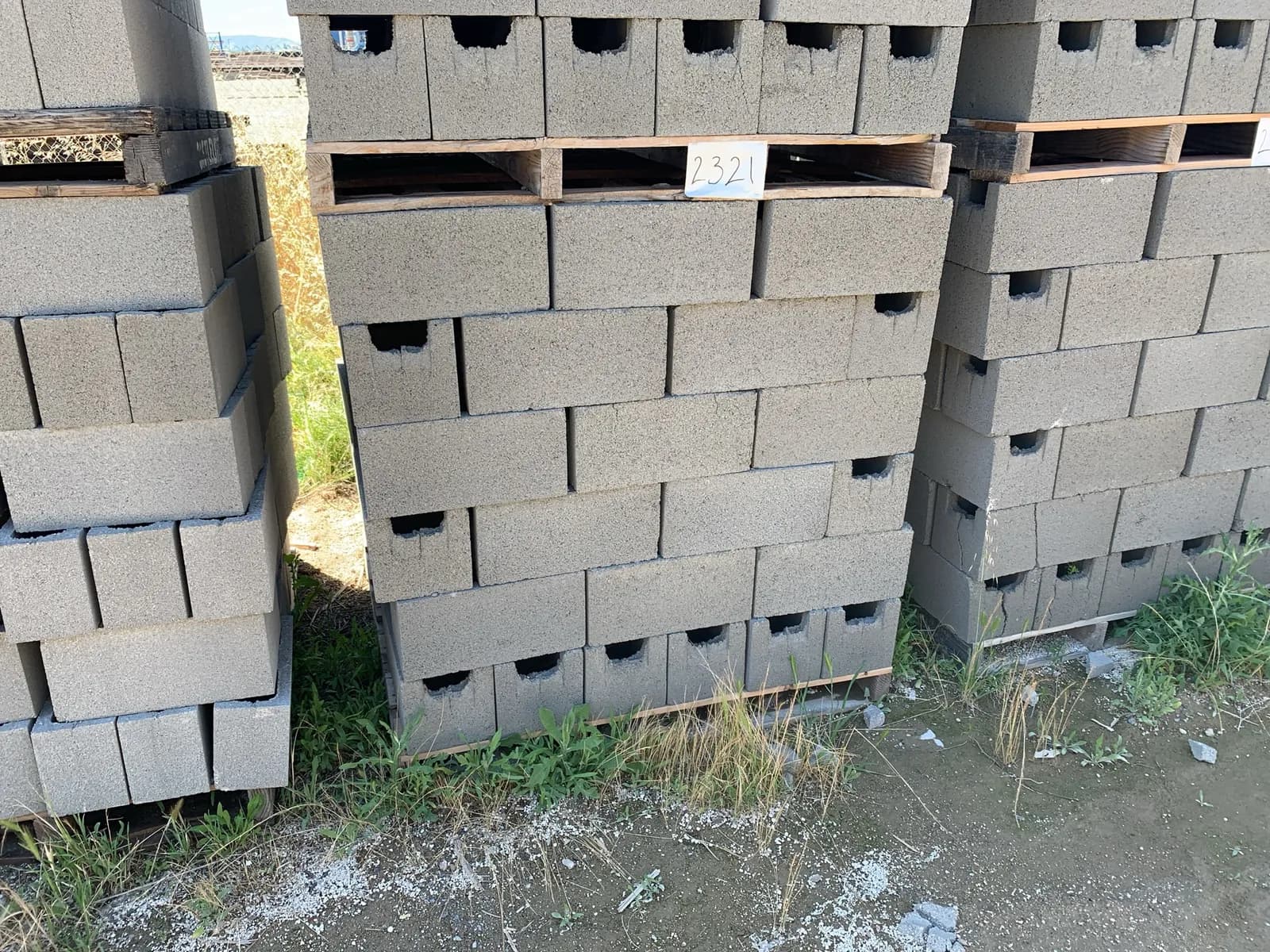 3-pallets-8x8x16-bond-beam-gray-9a4b8b