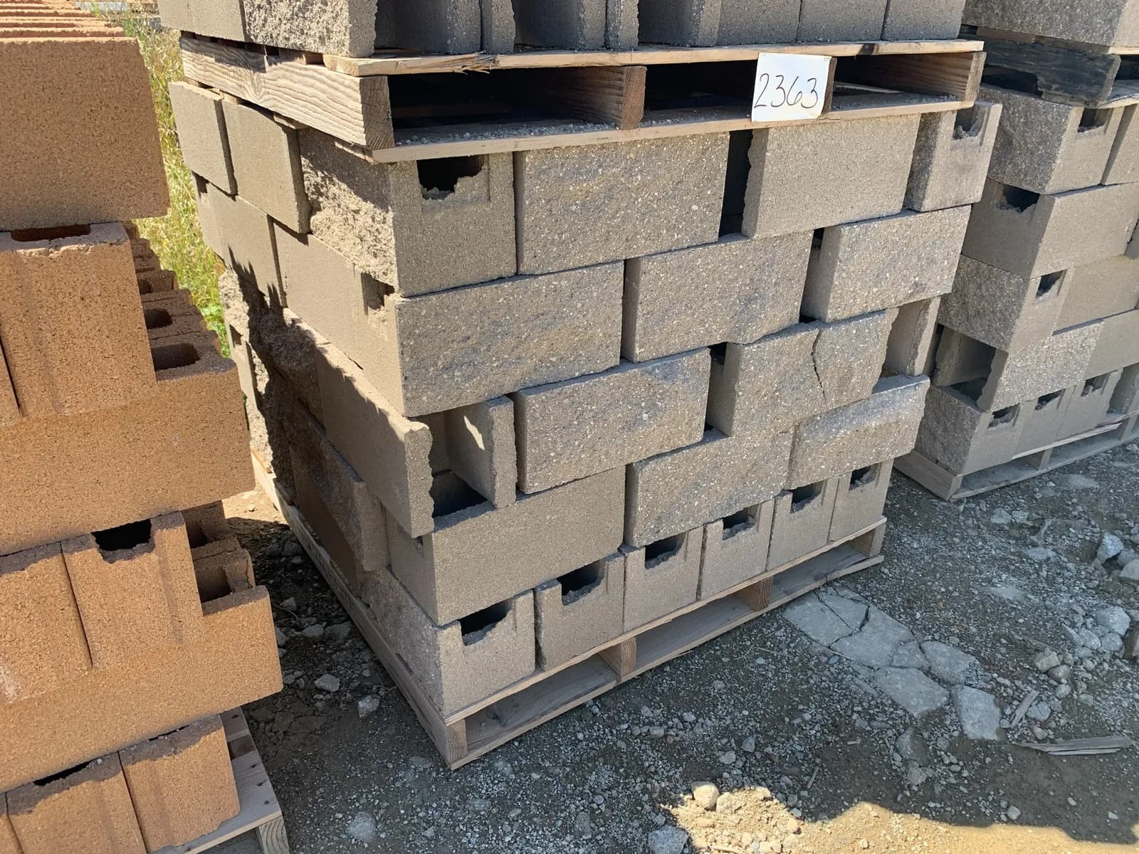 2-pallets-8x8x16-split-one-side-open-end-bond-beam-gray-763556