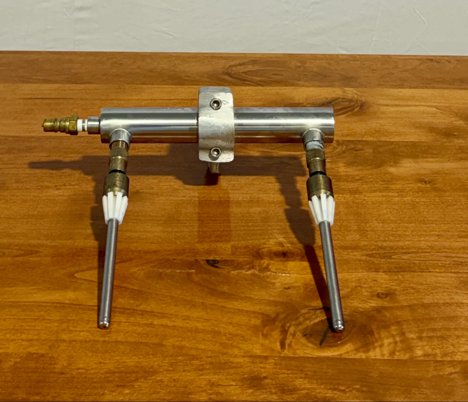 stainless-steel-dual-bottle-sparger-manifold-w-dip-tubes-quick-connects-moer011g
