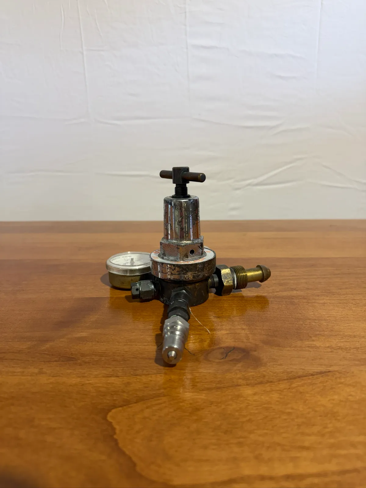 uniweld-dual-gauge-nitrogen-regulator-for-gas-cylinders-moeqzexl