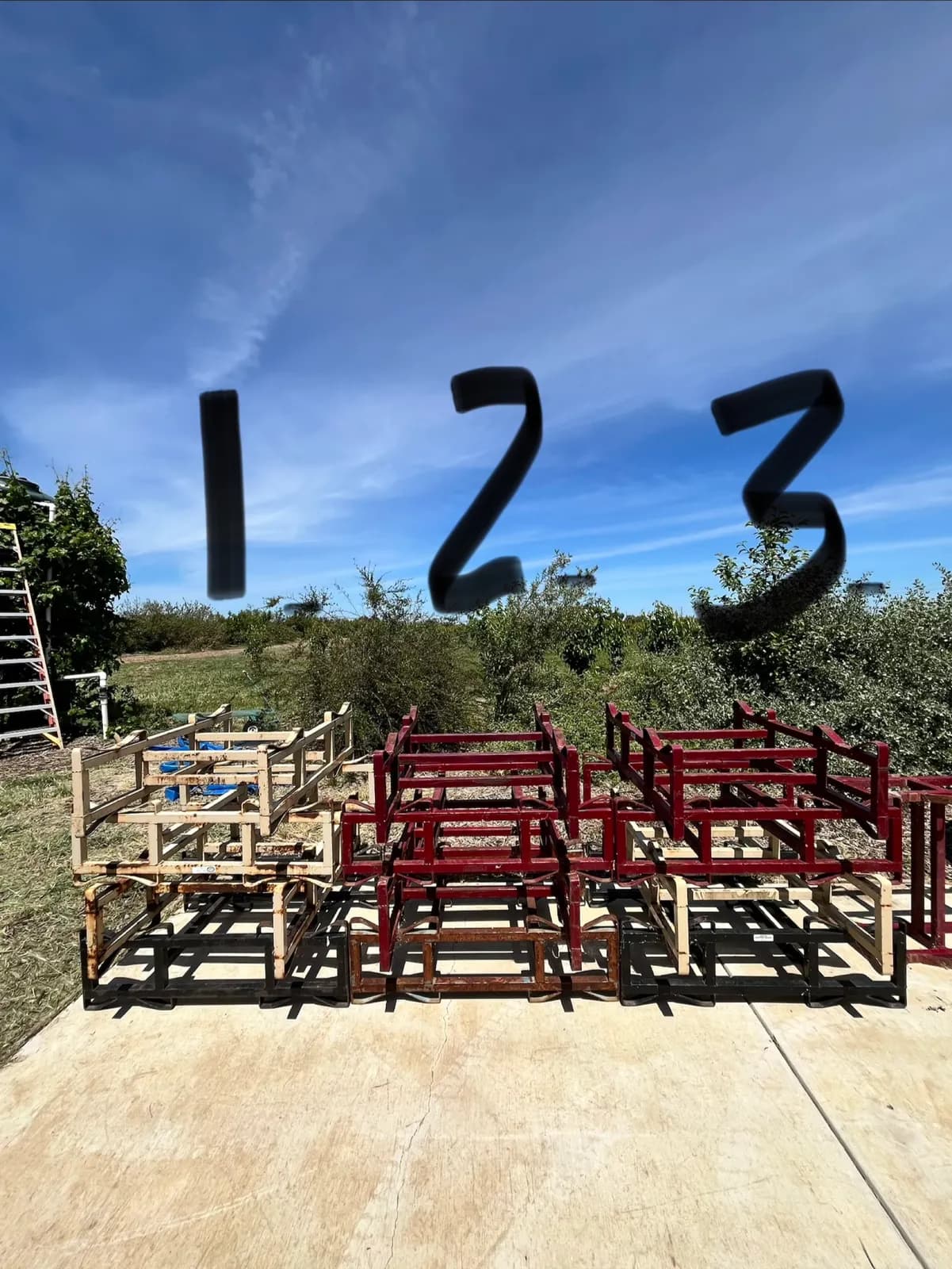 set-of-4-7-western-square-2-barrel-racks-lot-3-mon9kd4d