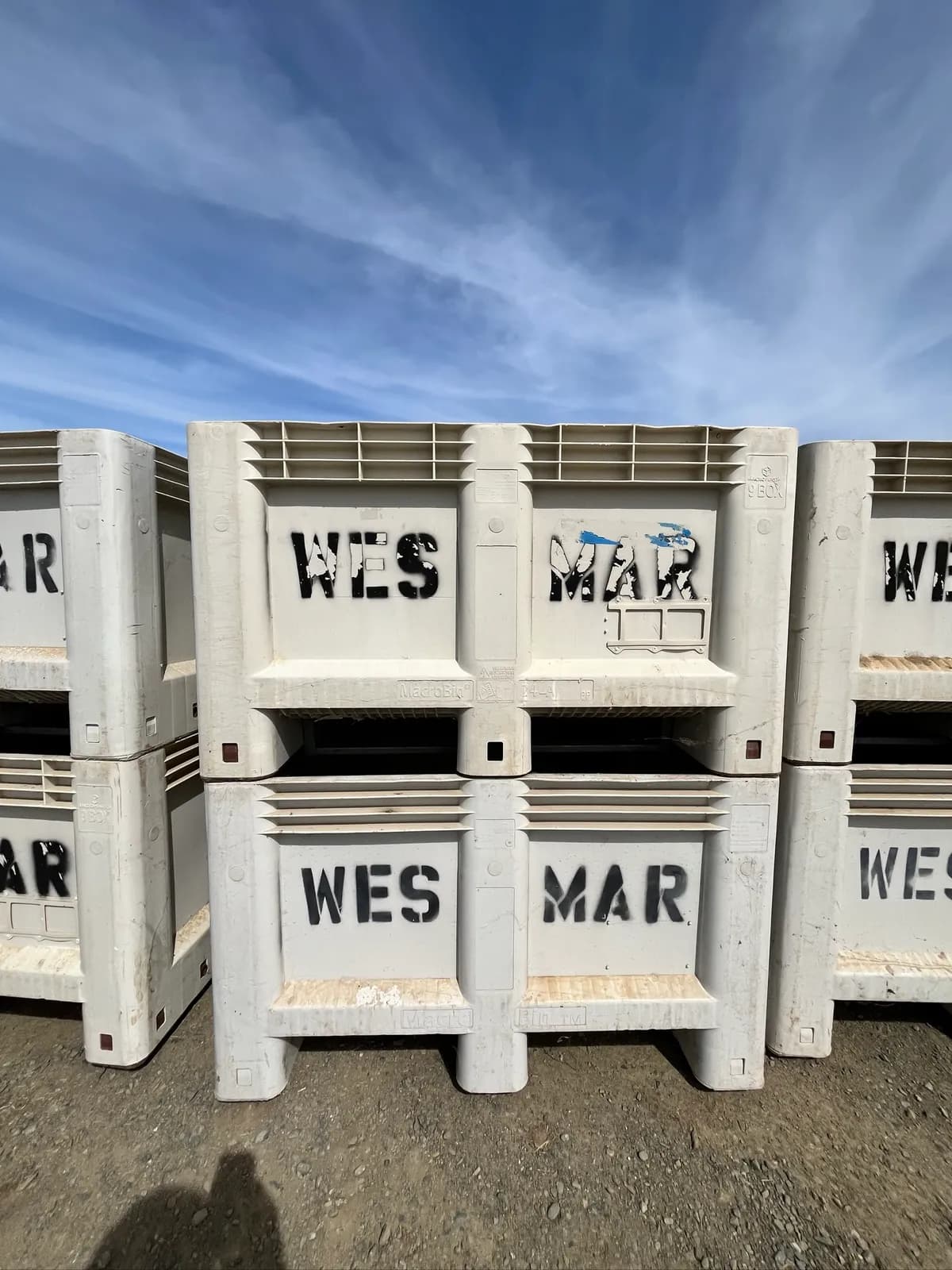 set-of-2-macro-bins-metal-crossbars-lot-2-modl9vdy