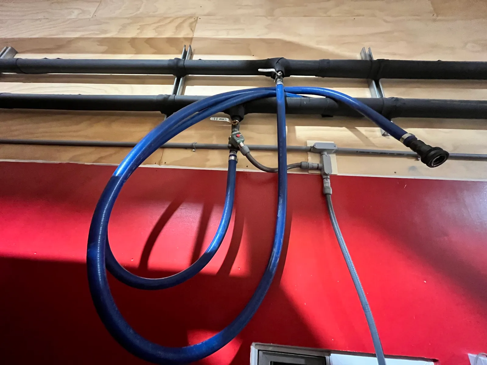 set-of-two-heavy-duty-blue-glycol-hoses-7-9-mogdgerq