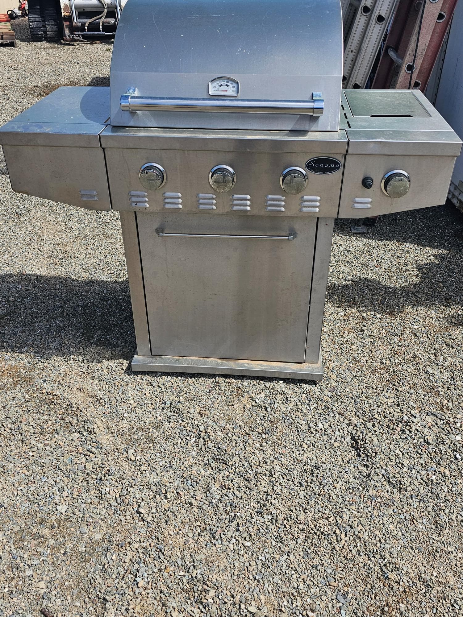 barbecue-grill-a14dc2