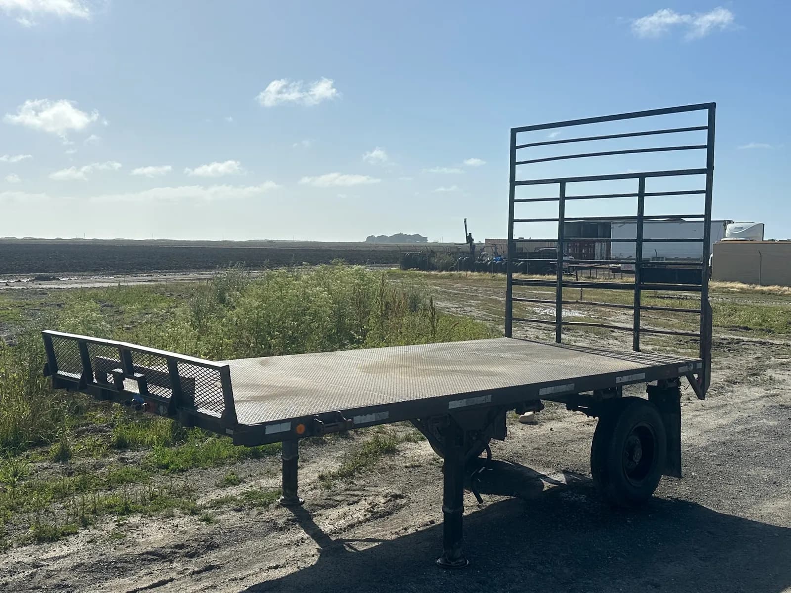 1985-spcn-single-axle-17-flatbed-trailer-mohzyok6