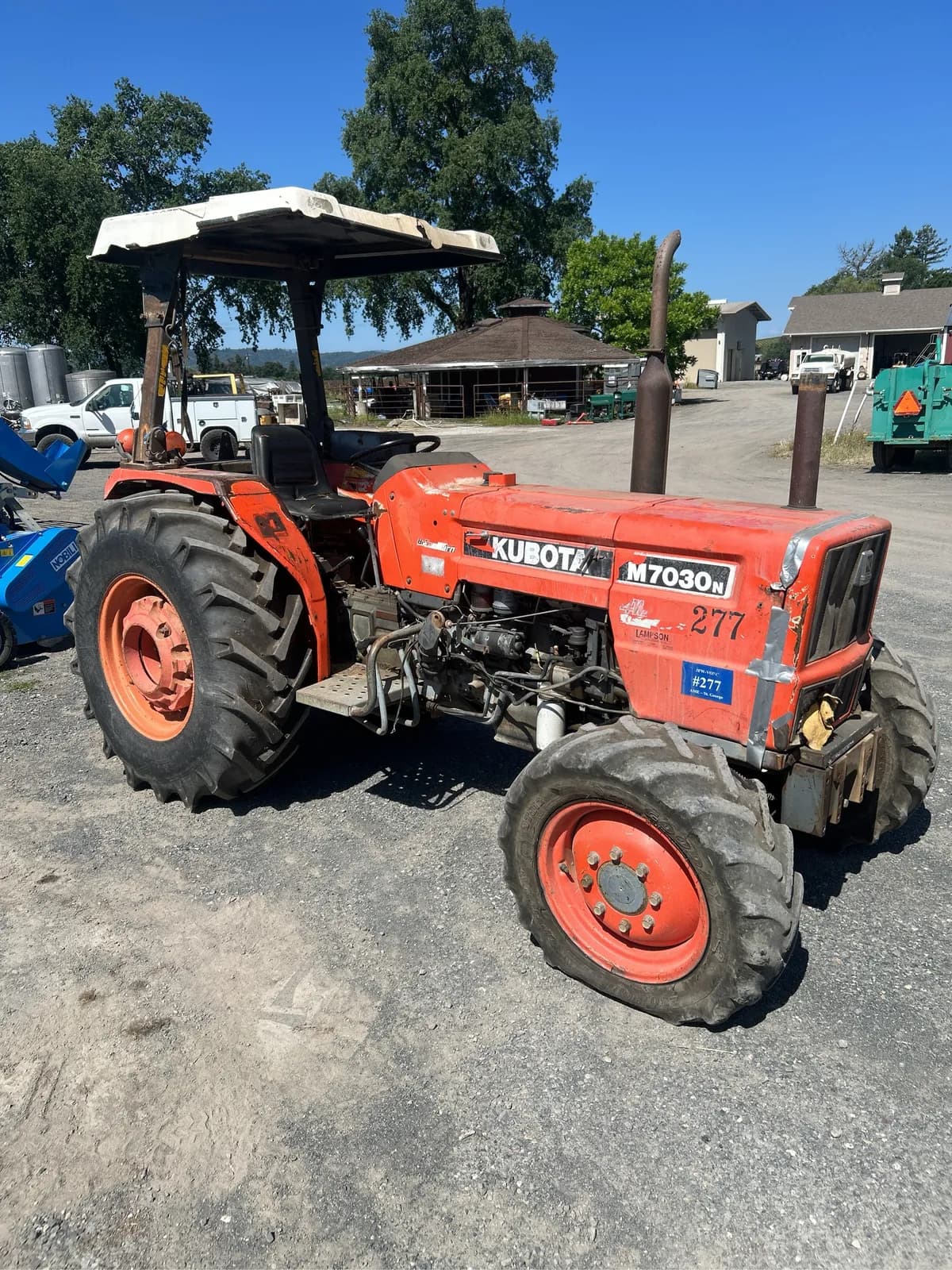 kubota-m7030n-4x4-tractor-mp4egdqo