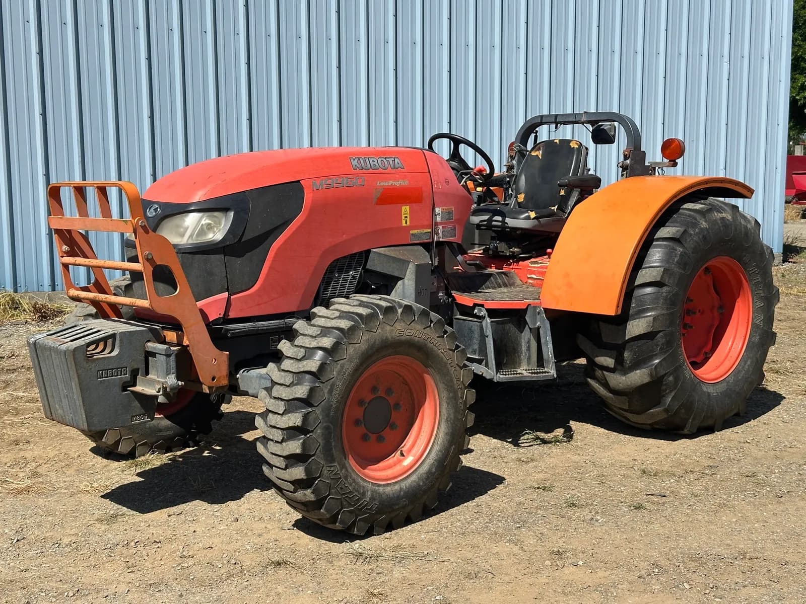 kubota-m9960d-low-profile-utility-tractor-mppwjrce