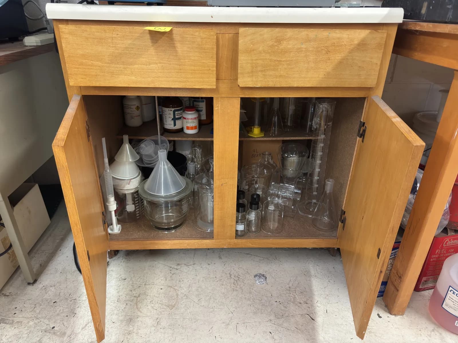 cabinet-with-contents-pyrex-glassware-chemicals-b72a04