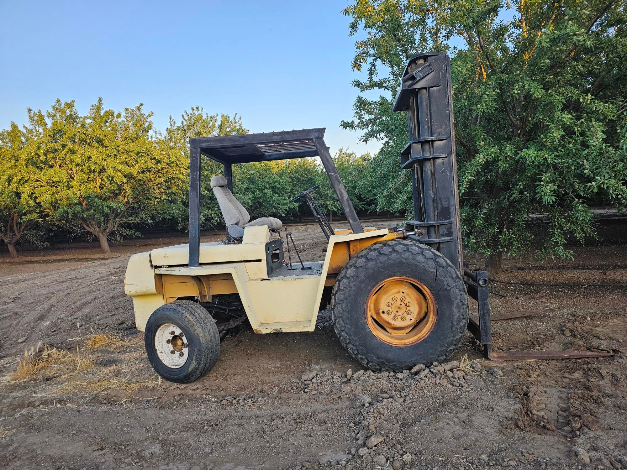 forklift-a11d37