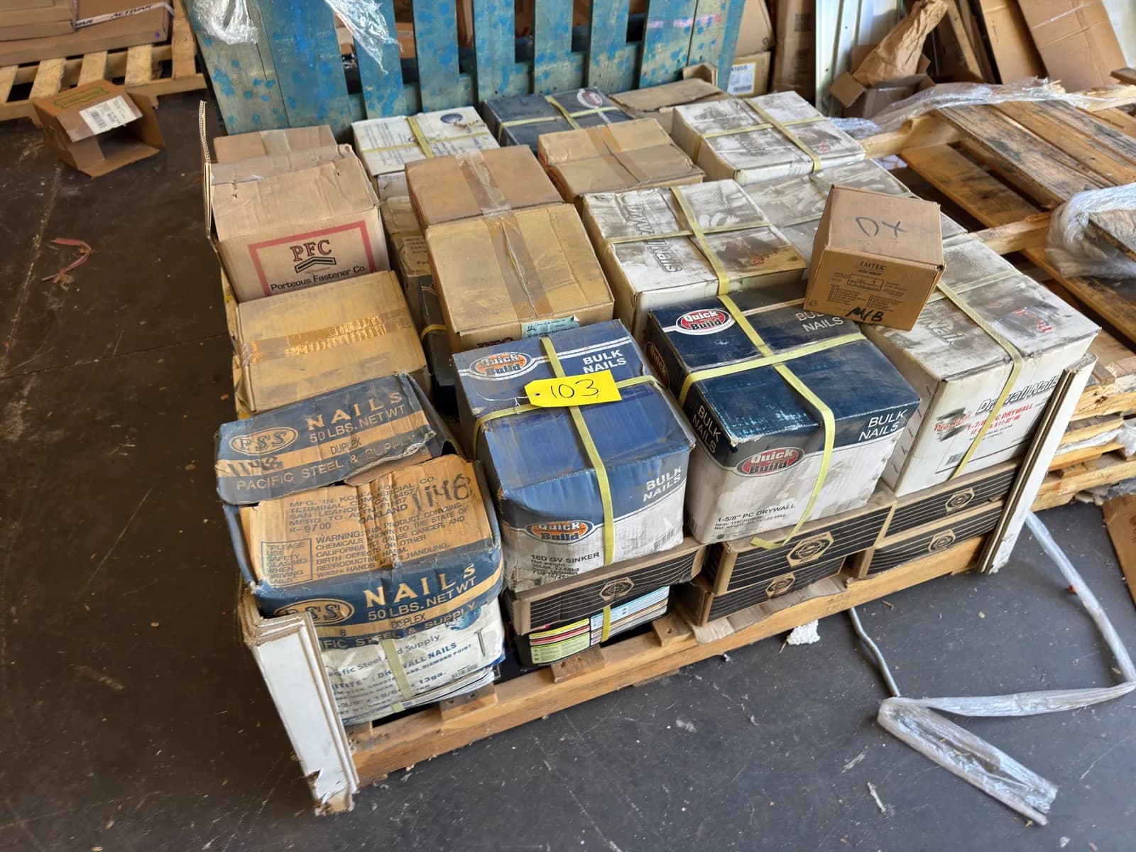 contents-of-pallet-bulk-nails-mqcwpmnj