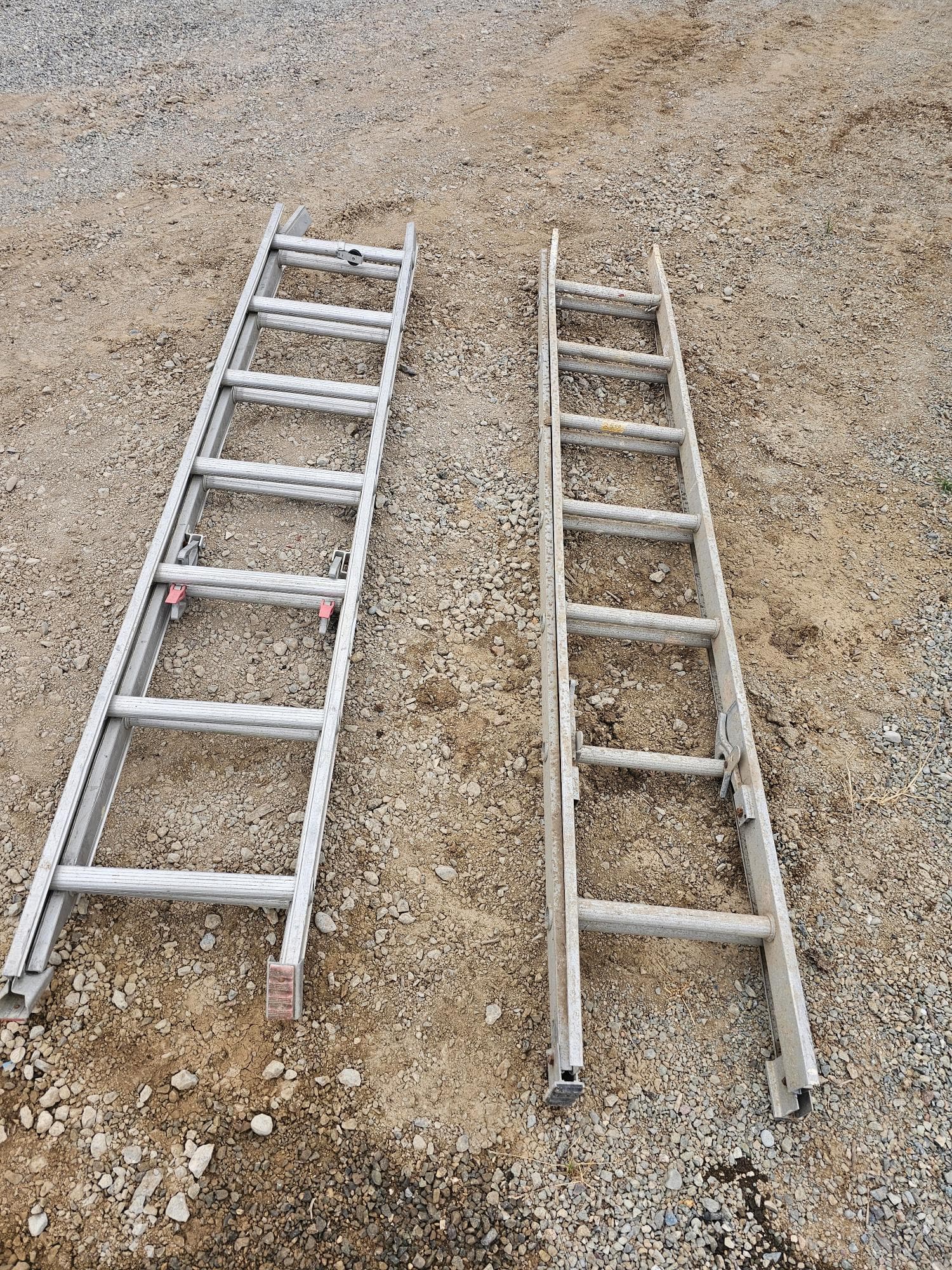 2-ladders-mrwq8h5v