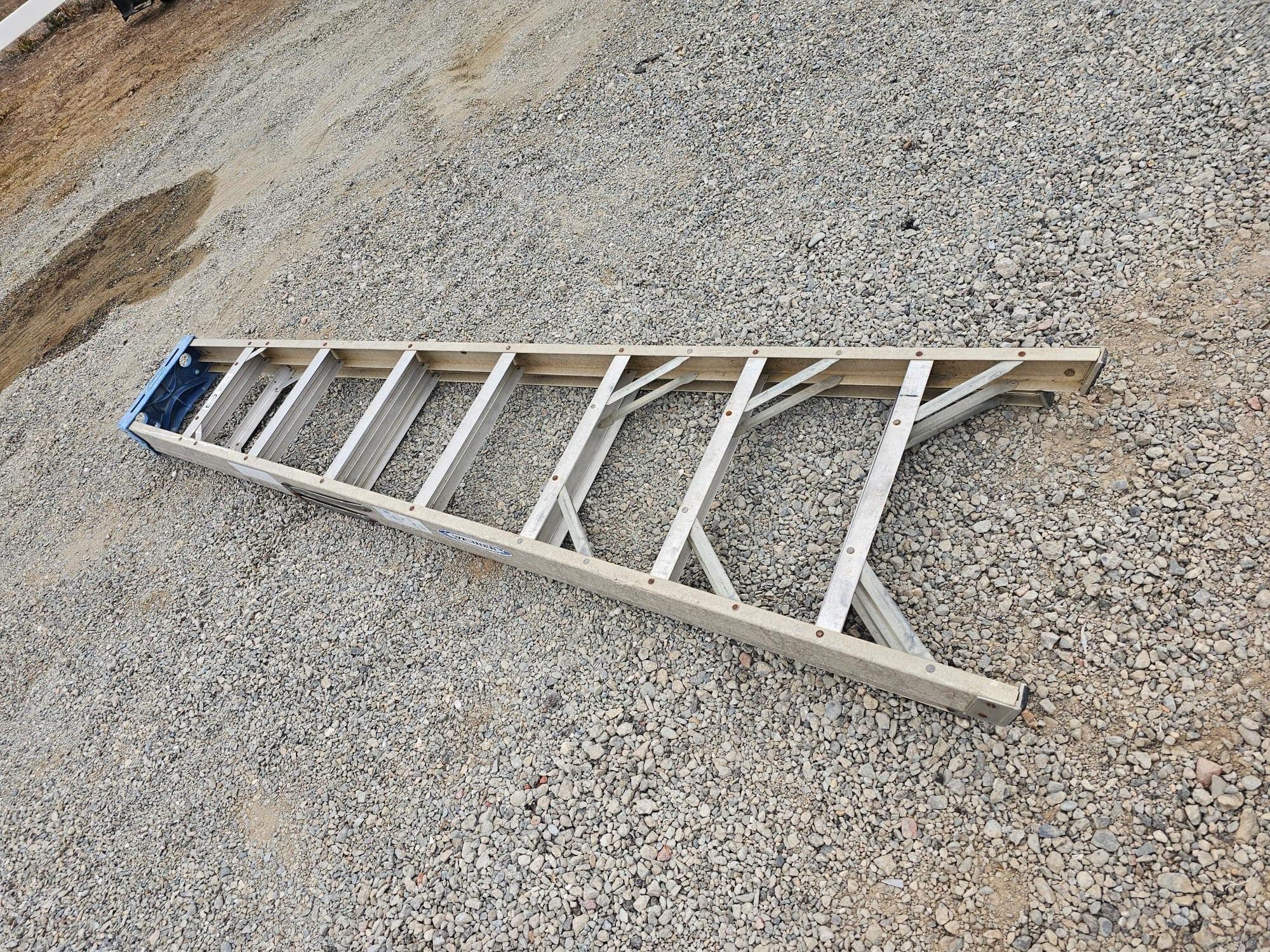 ladder-ad4a27