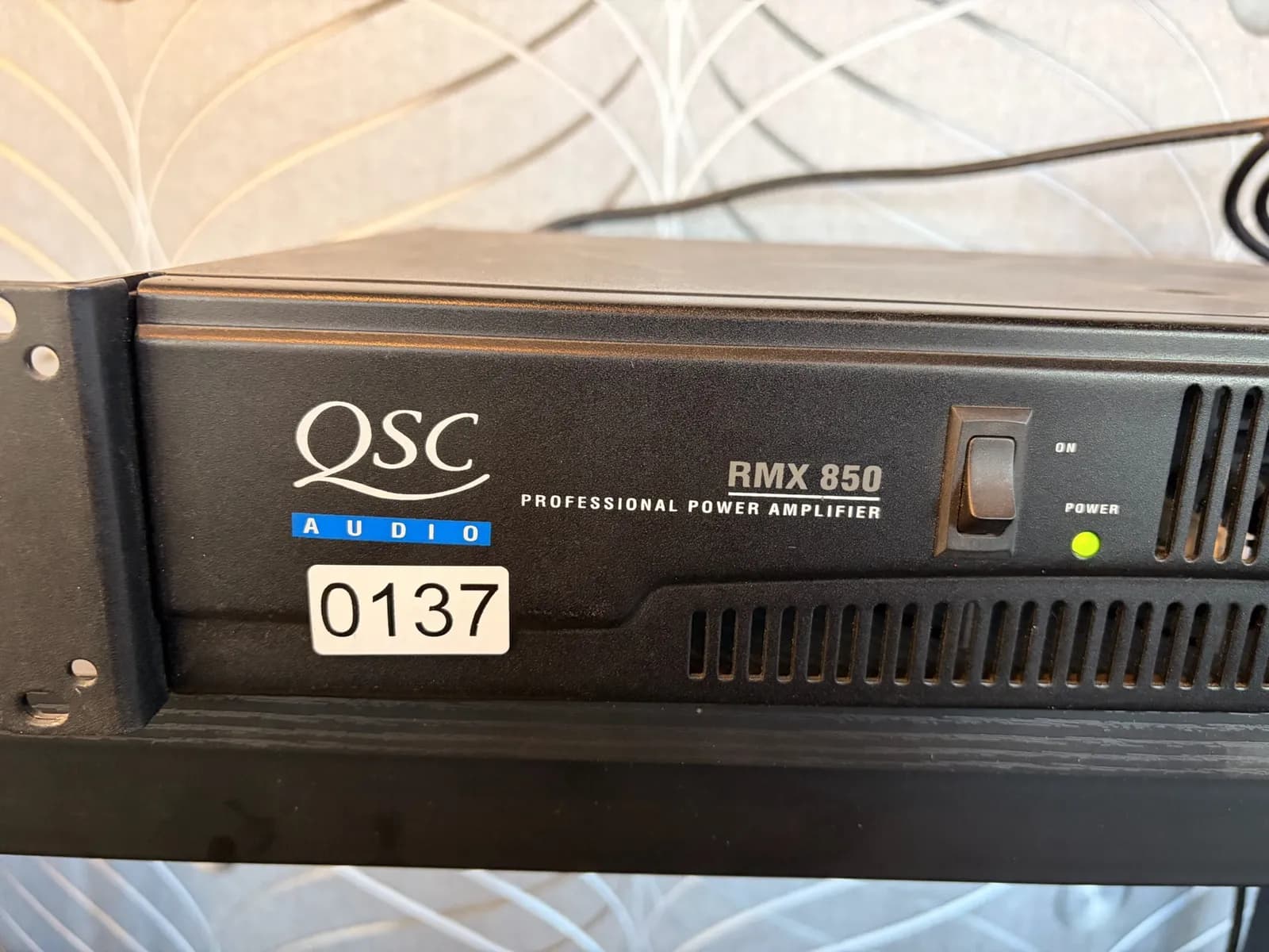 qsc-audio-model-rmx-850-professional-power-amplifier-mpbm6irn