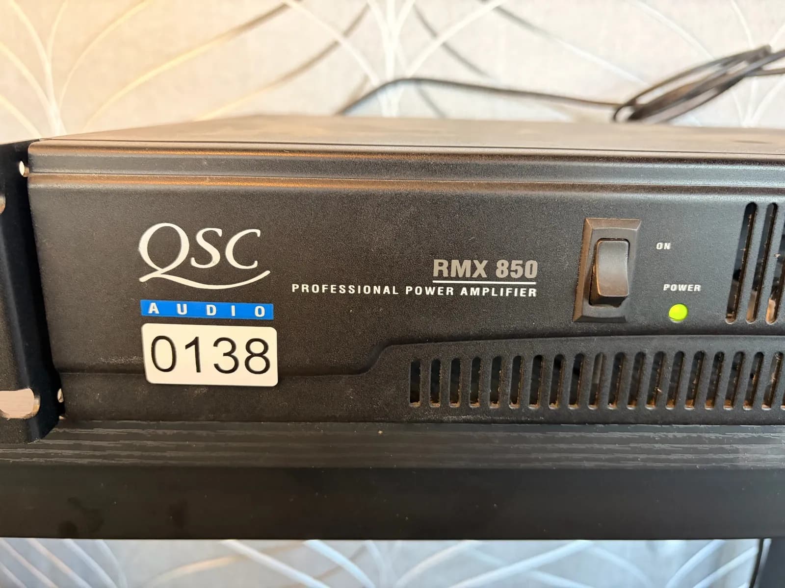 qsc-audio-model-rmx-850-professional-power-amplifier-mpbmgj90