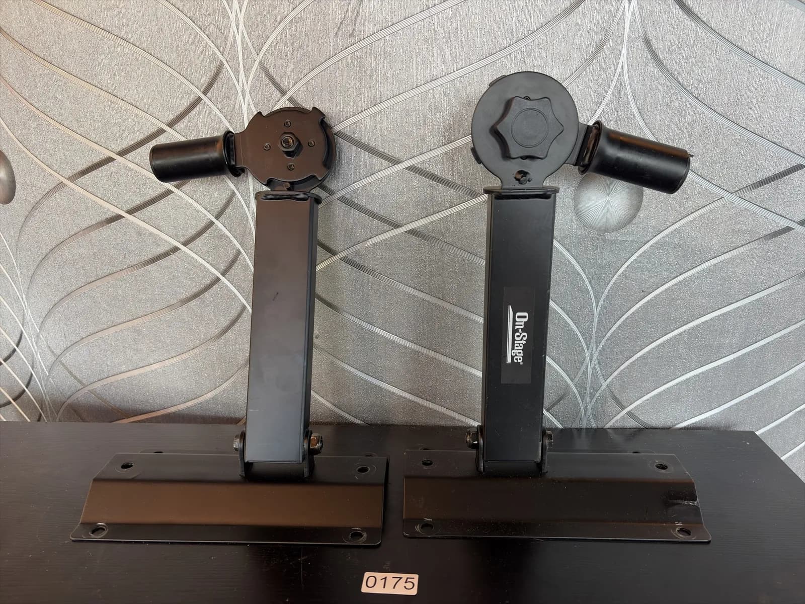 2-adjustable-wall-brackets-for-speakers-mpr3u1t1