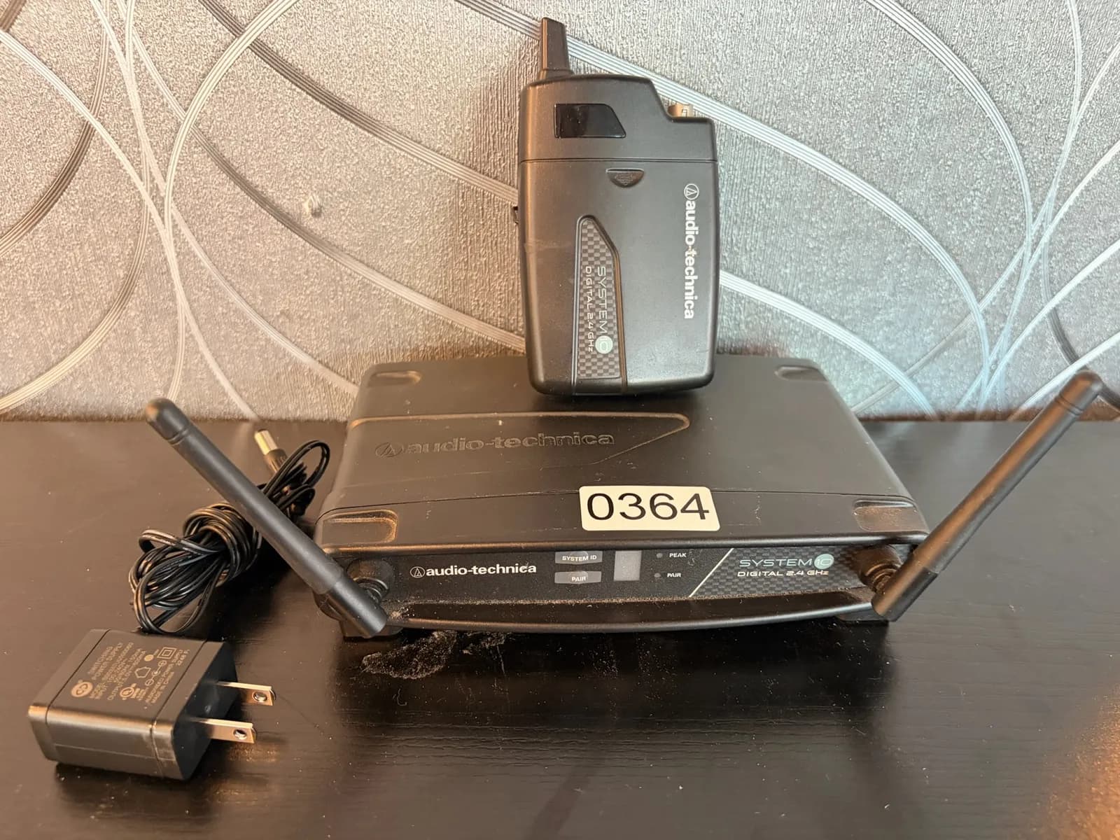 audio-technica-atw-1101l-system-10-digital-wireless-body-pack-transmitter-receiver-mpf3nxw8