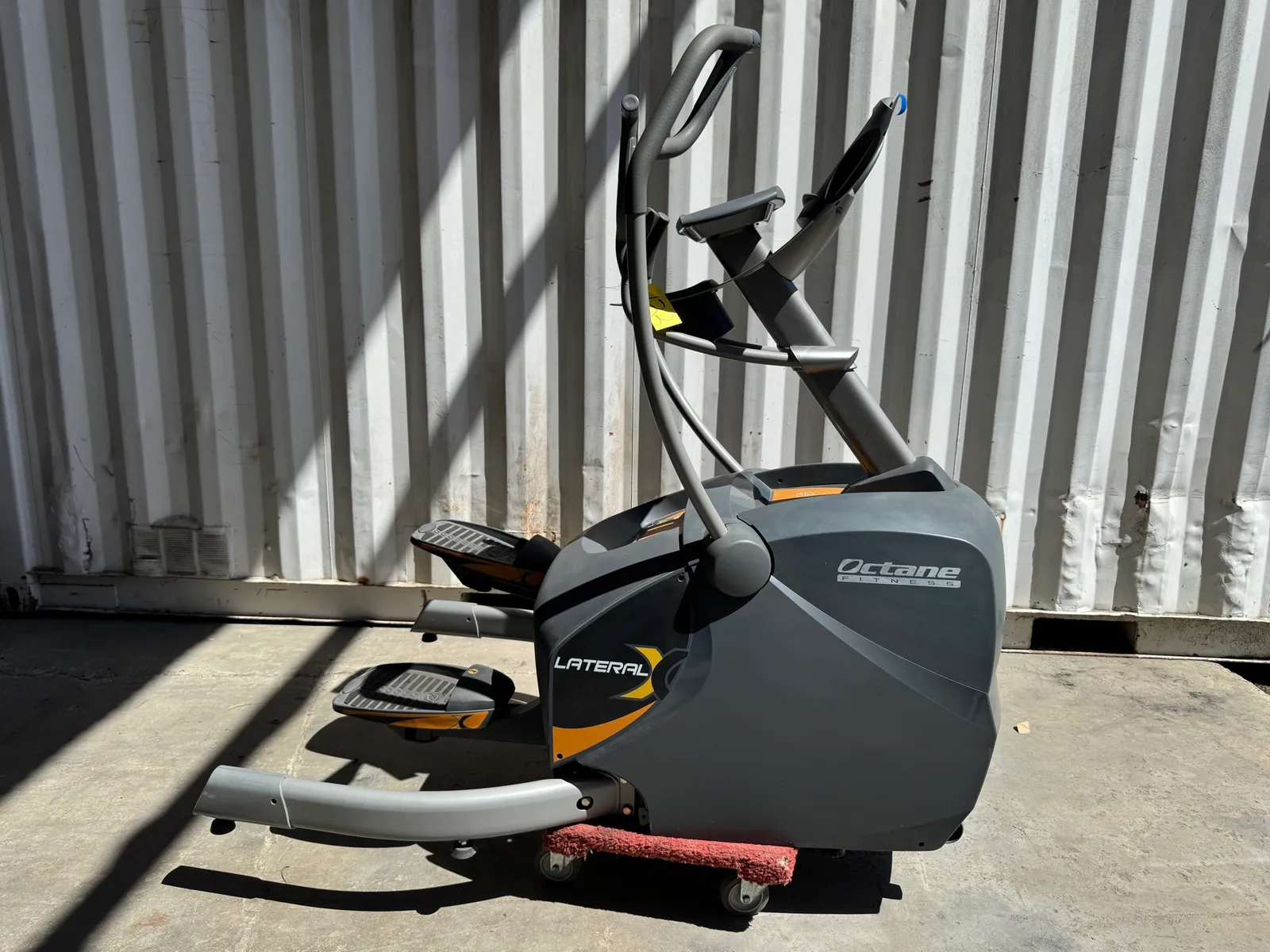octane-fitness-lateral-stair-machine-mpcoeexi