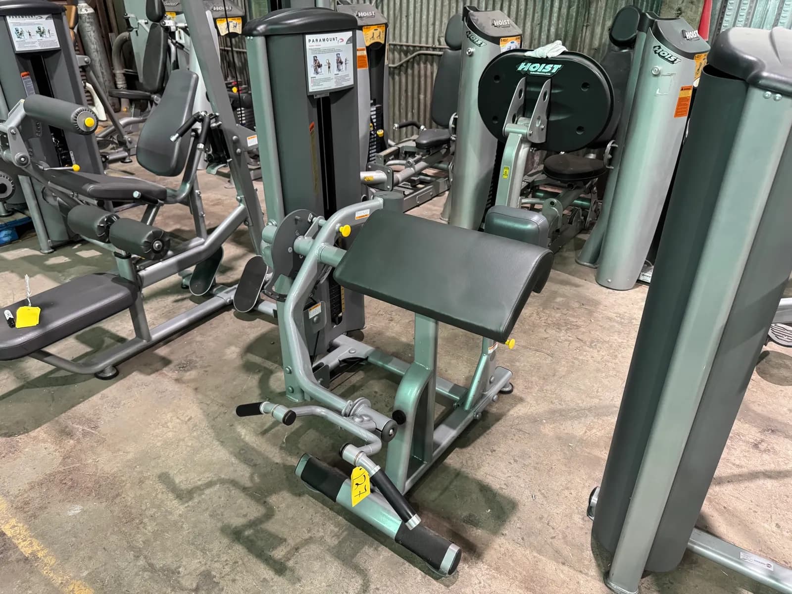 paramount-biceps-triceps-machine-mpco2v0n