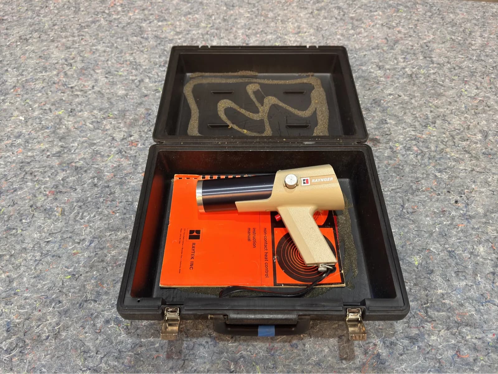 raytem-raynger-non-contact-heat-control-infrared-pistol-thermometer-02bc7e