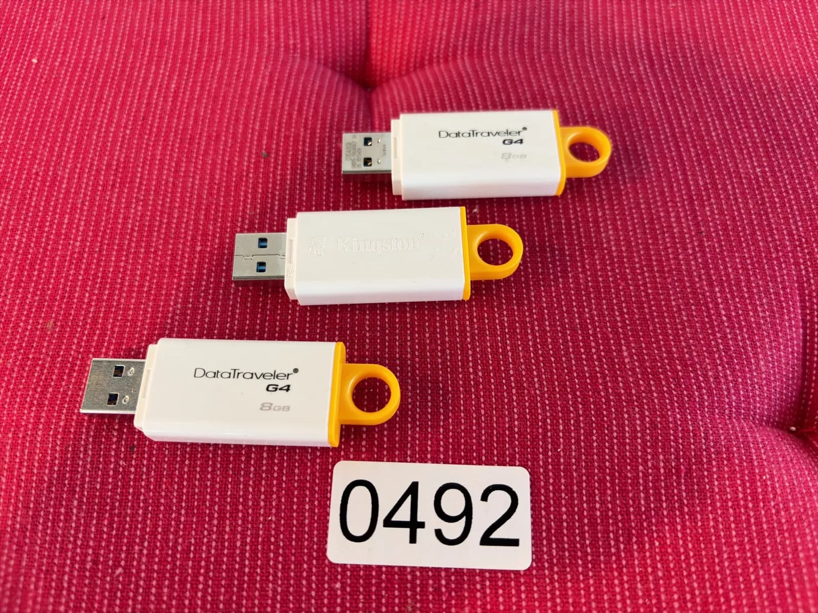 3-8gb-storage-usb-drive-mpr6v8ex