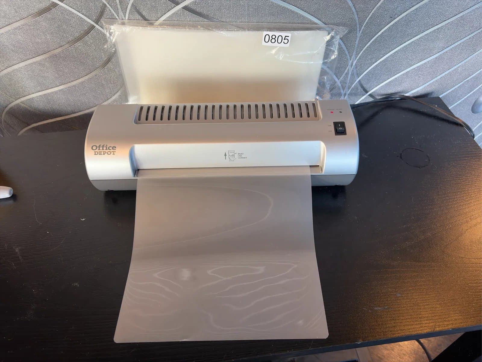 office-depot-document-laminator-with-accessories-e7f0c2